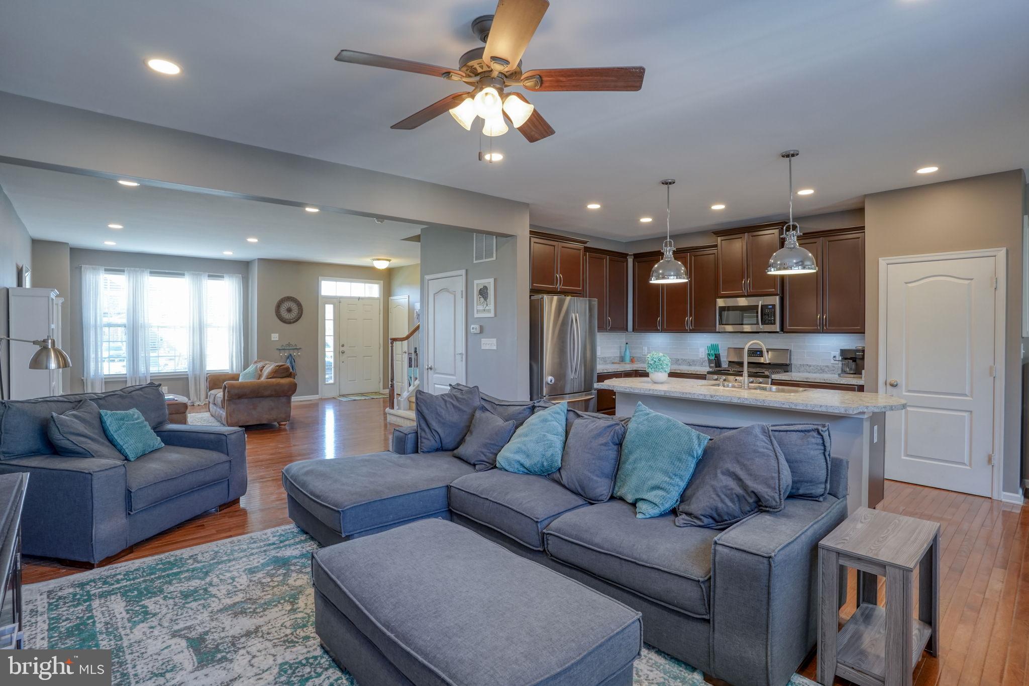 VILLAGE OF BAYBERRY - Residential