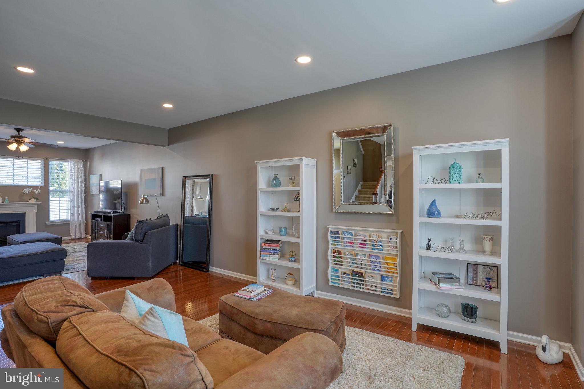 VILLAGE OF BAYBERRY - Residential