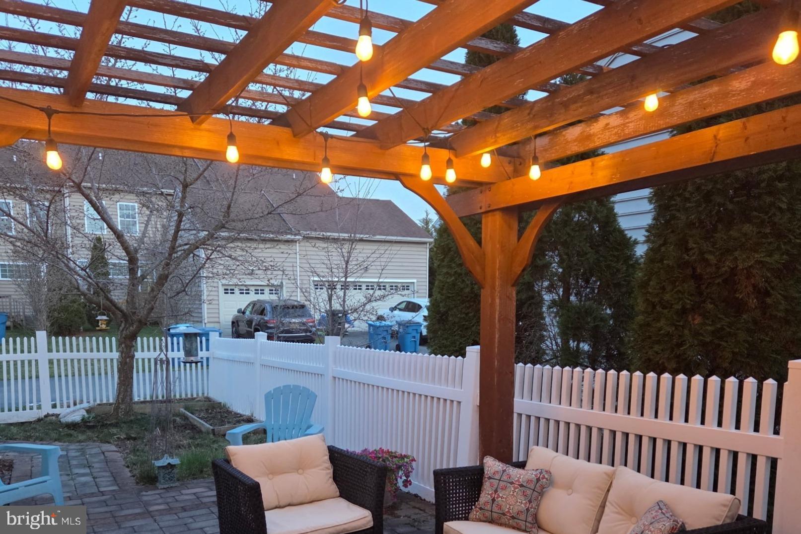 VILLAGE OF BAYBERRY - Residential