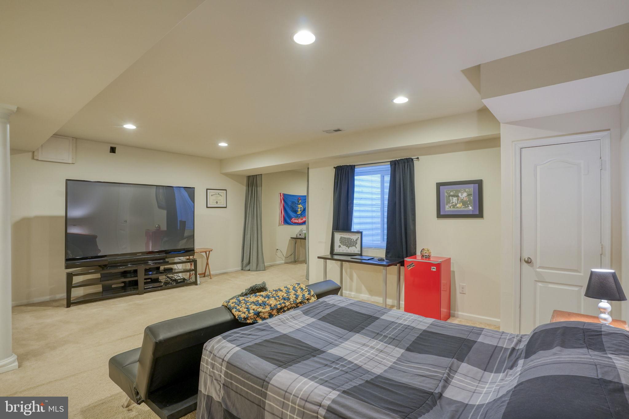 VILLAGE OF BAYBERRY - Residential