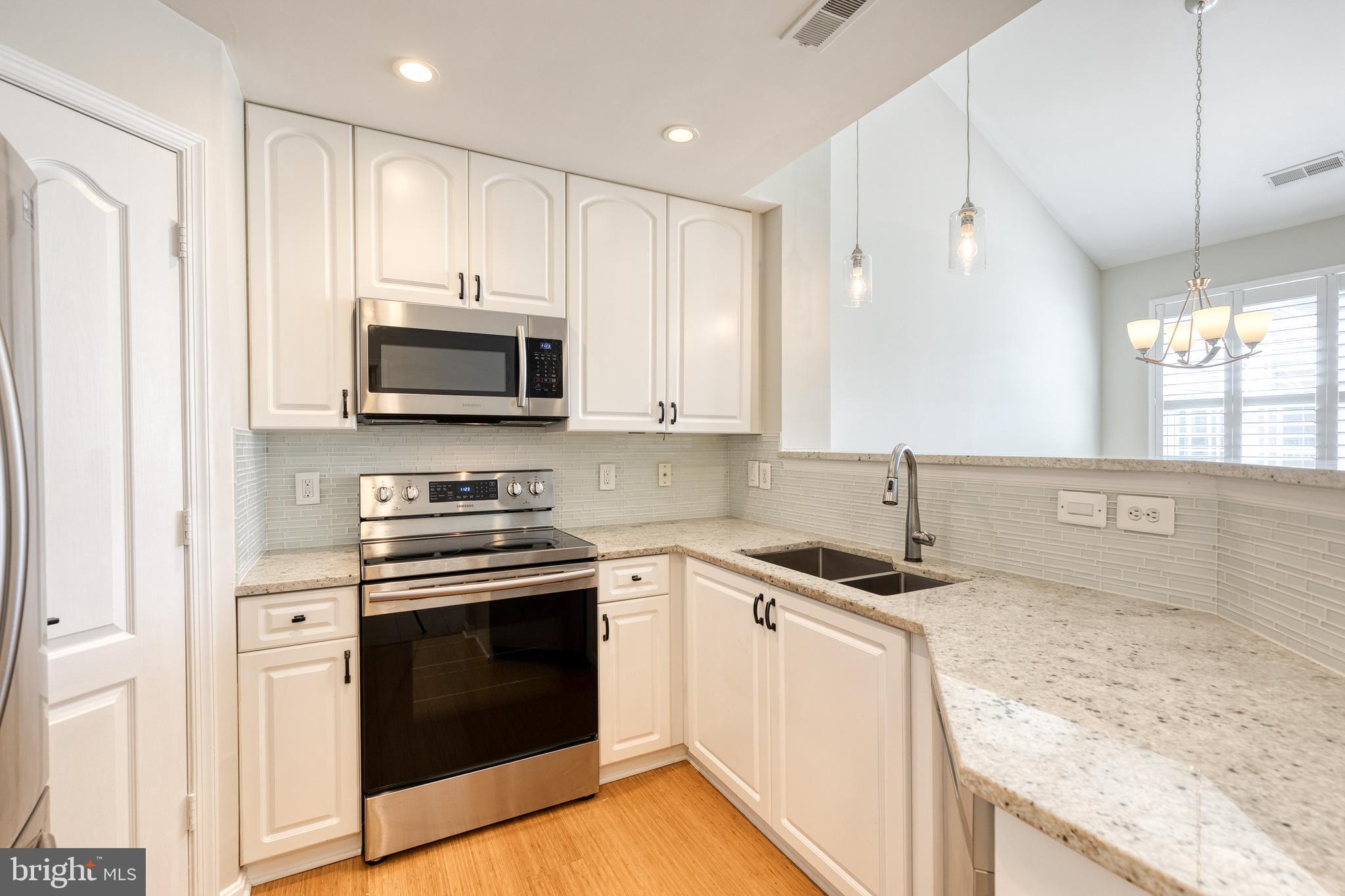 HIGH VIEW AT HUNT VALLEY - Residential Lease