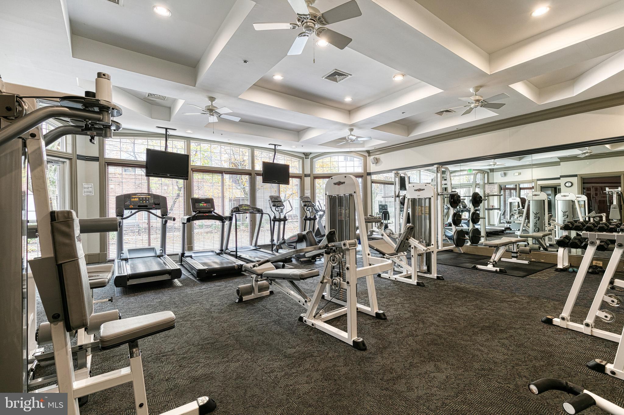 HIGH VIEW AT HUNT VALLEY - Residential Lease