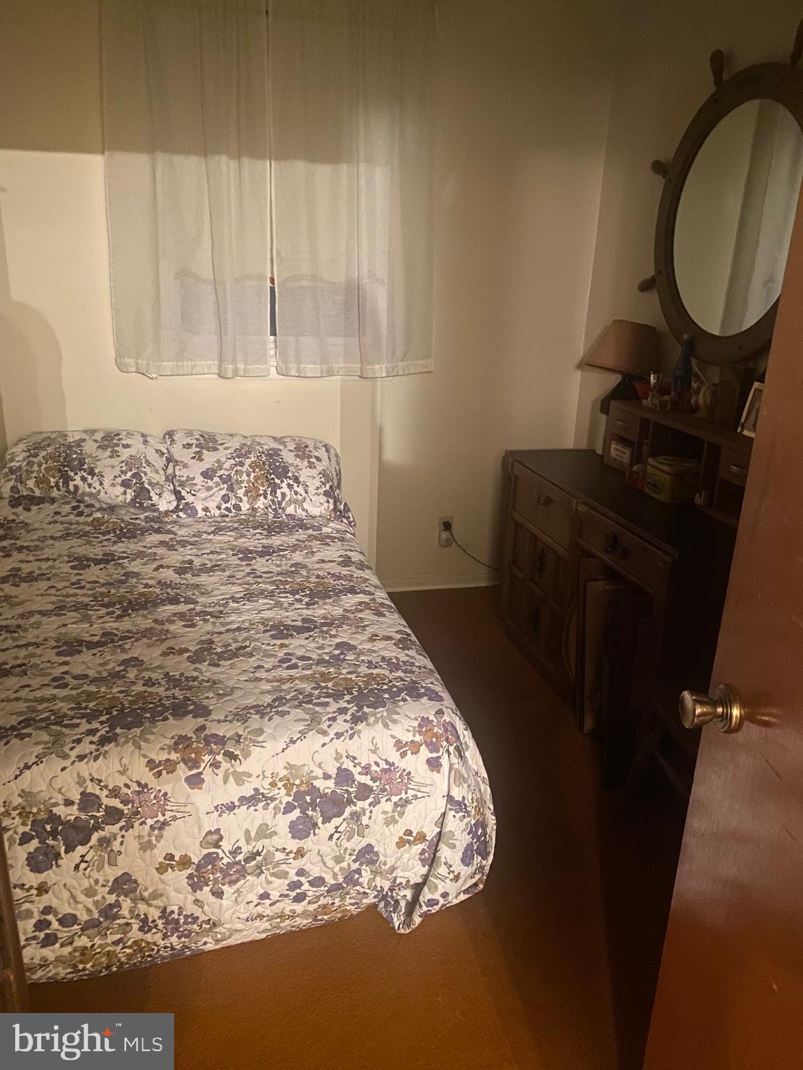 HOLME CIRCLE - Residential