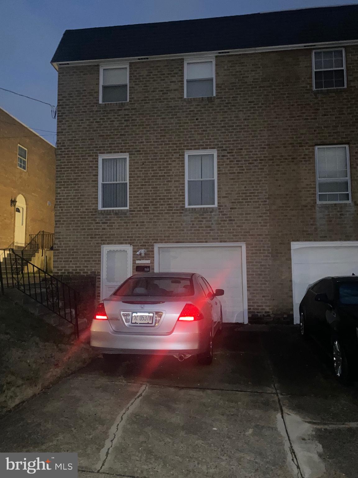 HOLME CIRCLE - Residential