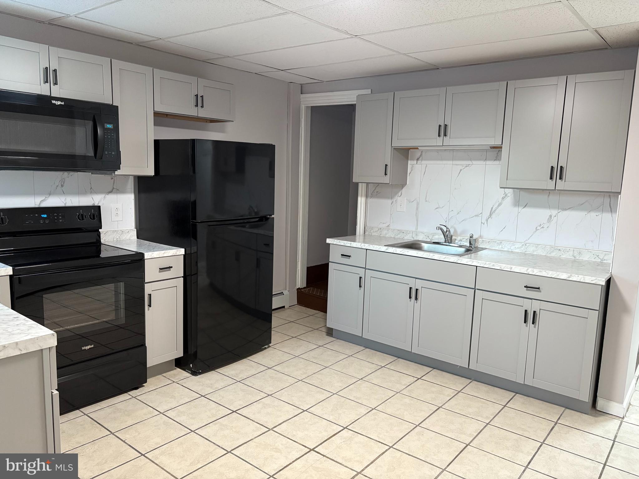 NOT IN A DEVELOPMENT - Residential Lease