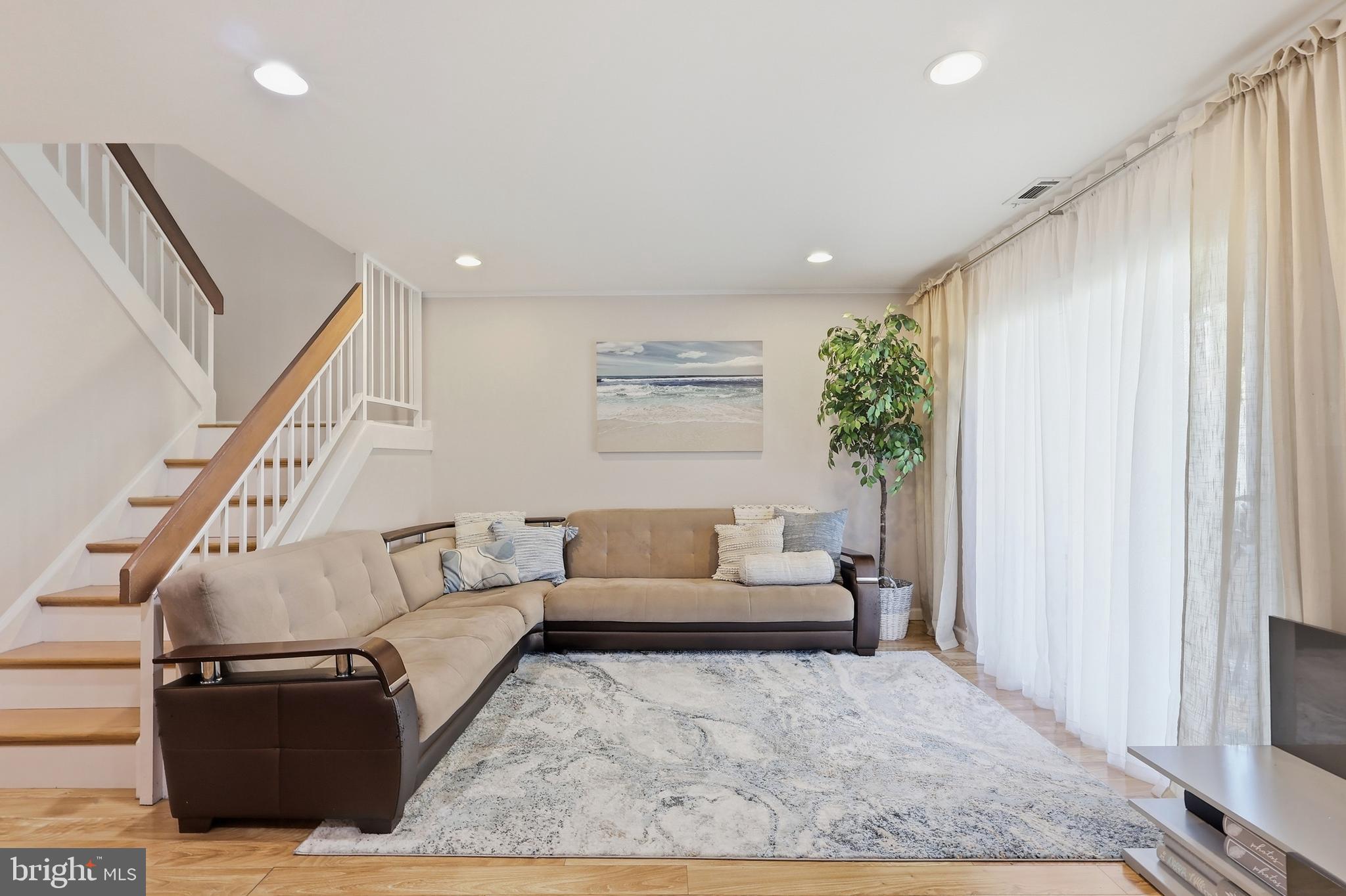 TAPESTRY - Residential