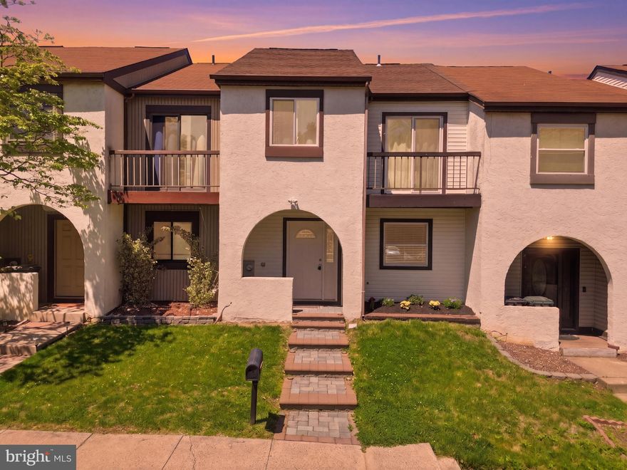 Don’t miss this beautifully updated 3-bedroom, 1.5-bath townhouse located in the desirable Tapestry community within the highly acclaimed Council Rock School District. Truly move-in ready, this home has been recently renovated throughout, including the kitchen, bathrooms, windows, flooring, and staircase.
The main level features durable laminate plank flooring and an open-concept layout combining the spacious living and dining areas, perfect for everyday living and entertaining. The updated kitchen offers granite countertops, custom tile backsplash, abundant cabinetry, and stainless steel appliances including range, hood, refrigerator, and sink.
Sliding glass doors from the living room lead to a private patio and fenced rear yard, ideal for relaxing or outdoor gatherings. The first floor also includes a convenient powder room with laundry area, a large coat closet, and additional storage under the stairs.
Upstairs, you’ll find three generously sized bedrooms and a beautifully updated full bathroom. The spacious primary bedroom features a walk-in closet, two additional wall closets, and sliding doors leading to a private balcony.
Additional highlights include pull-down attic access and ample storage space. Enjoy all that the Tapestry community has to offer, including a swimming pool, tennis courts, and playgrounds. Conveniently located near shopping, dining, parks, and major commuter routes.