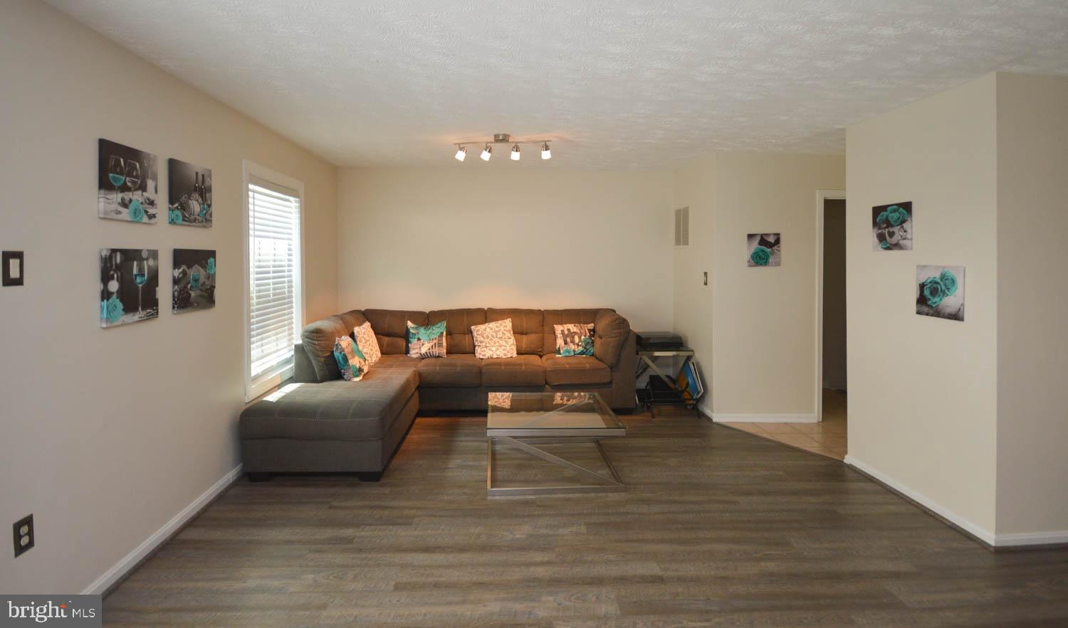 MARLTON - Residential