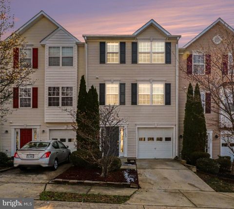 Townhouse For Sale - 11405 Wytheville Court<br/> FREDERICKSBURG, VA 22407