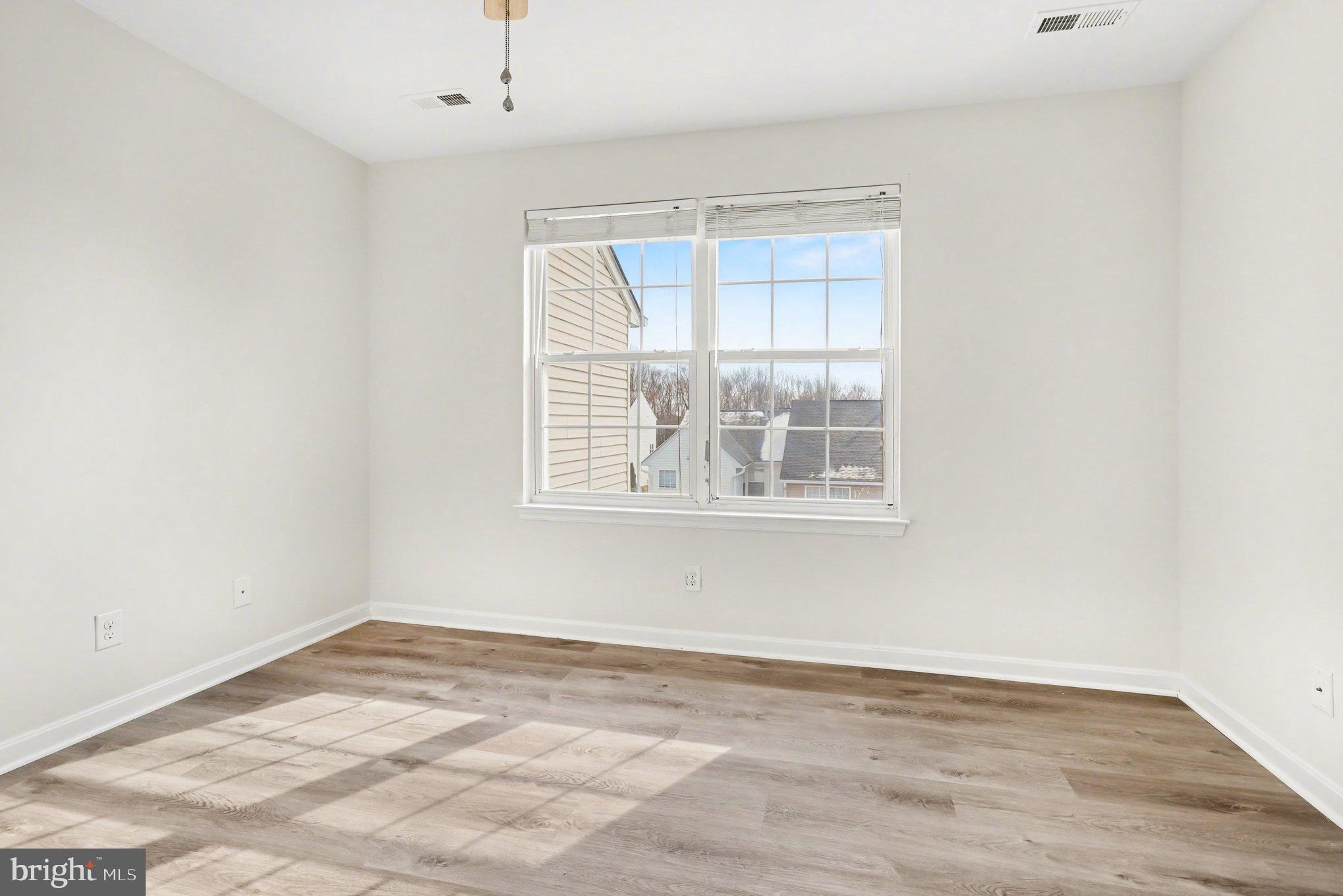 SALEM FIELDS - Residential