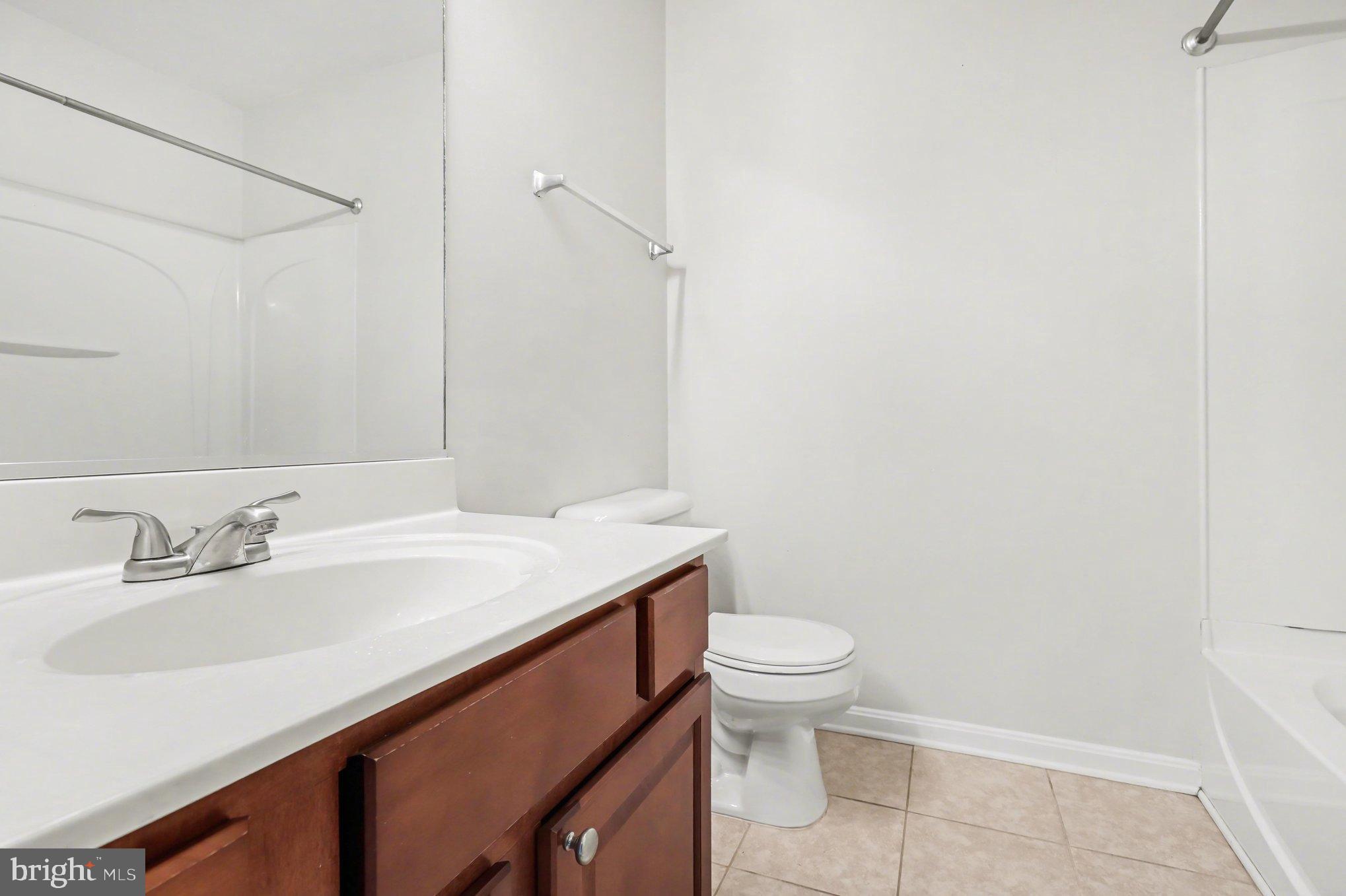 SALEM FIELDS - Residential