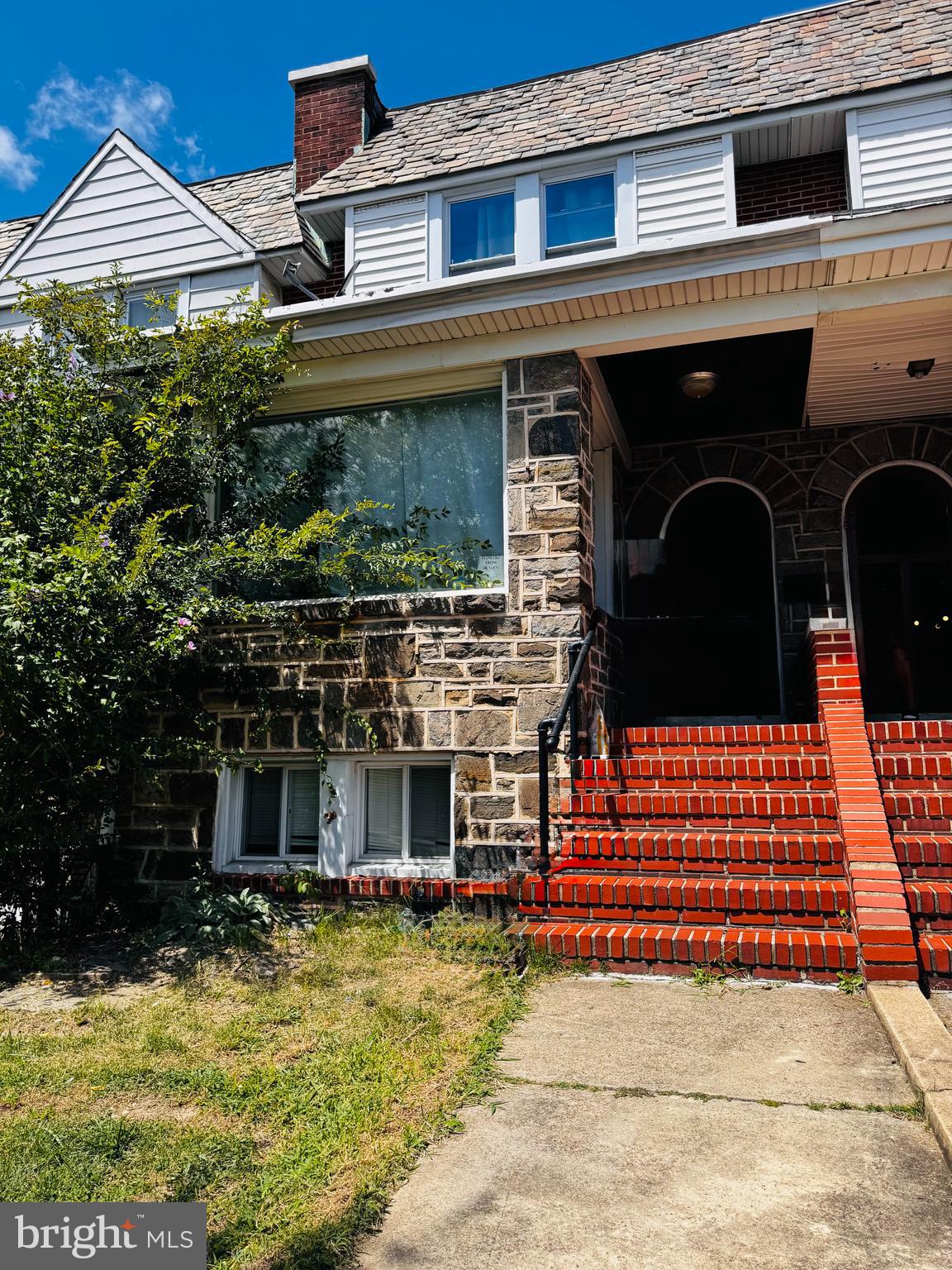 Welcome to this Large Open concept Historic Townhouse. With over 2300 square feet of finished space, located in a historic area, Lauraville. Fully renovated 3 years ago and well-maintained. This spacious townhouse has 3 large bedrooms with 2 full bathrooms on the upper and lower levels. It has a fully finished basement with enough space to create an additional bedroom.
