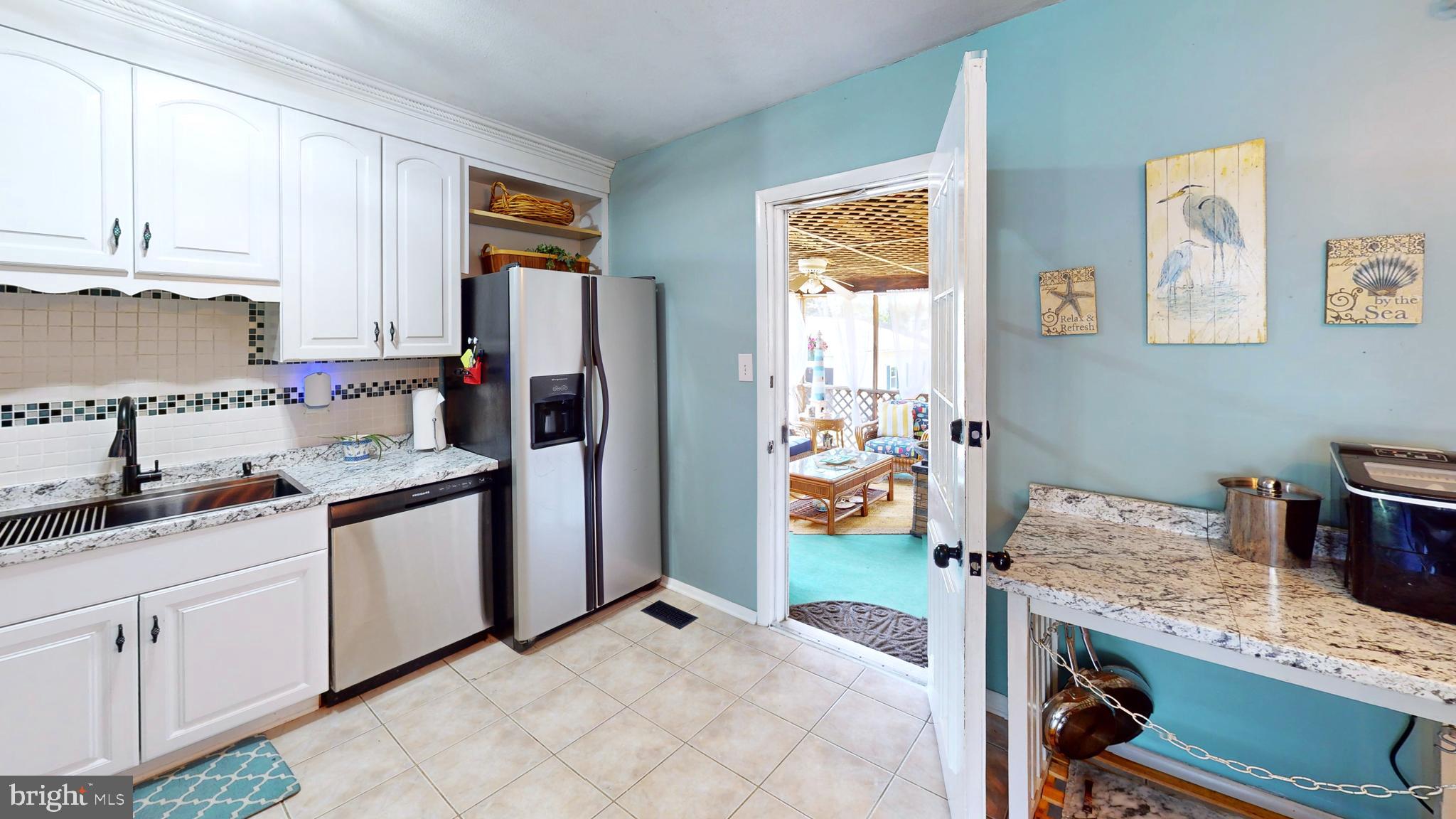 CASTLE MARINA - Residential