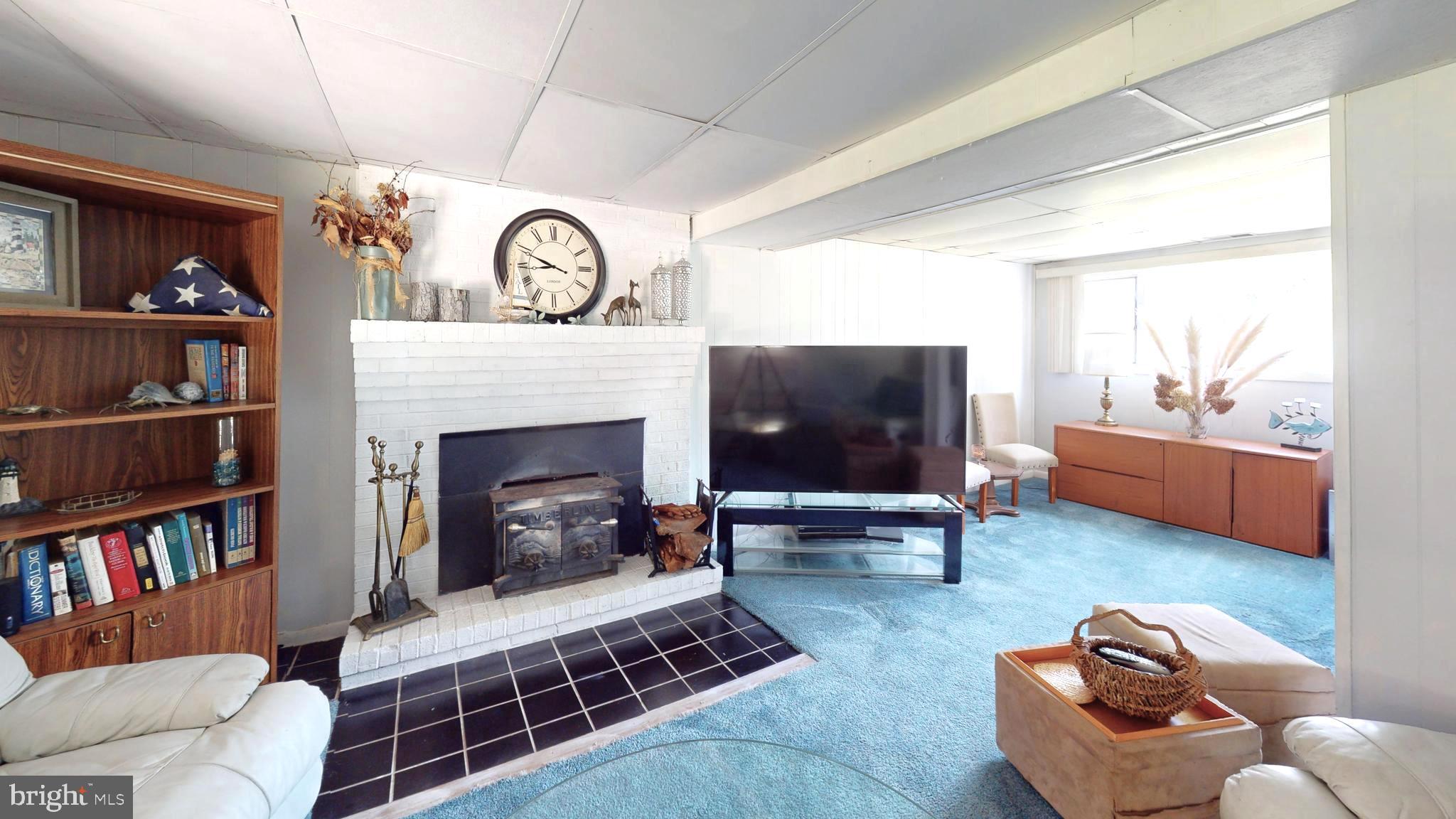 CASTLE MARINA - Residential