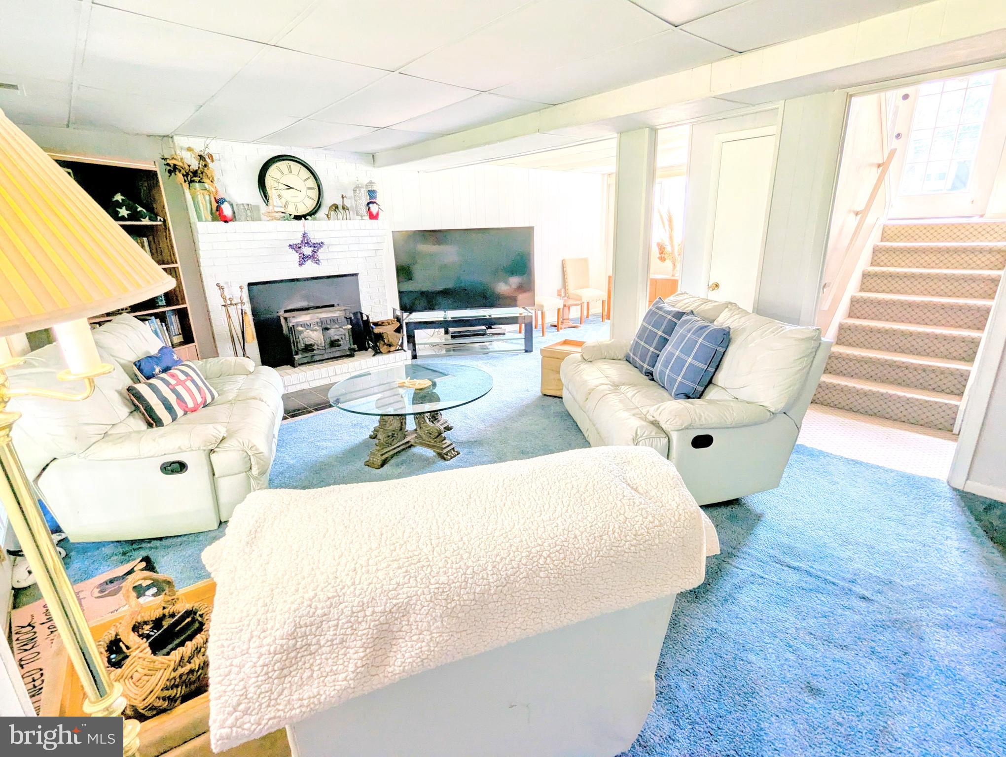 CASTLE MARINA - Residential