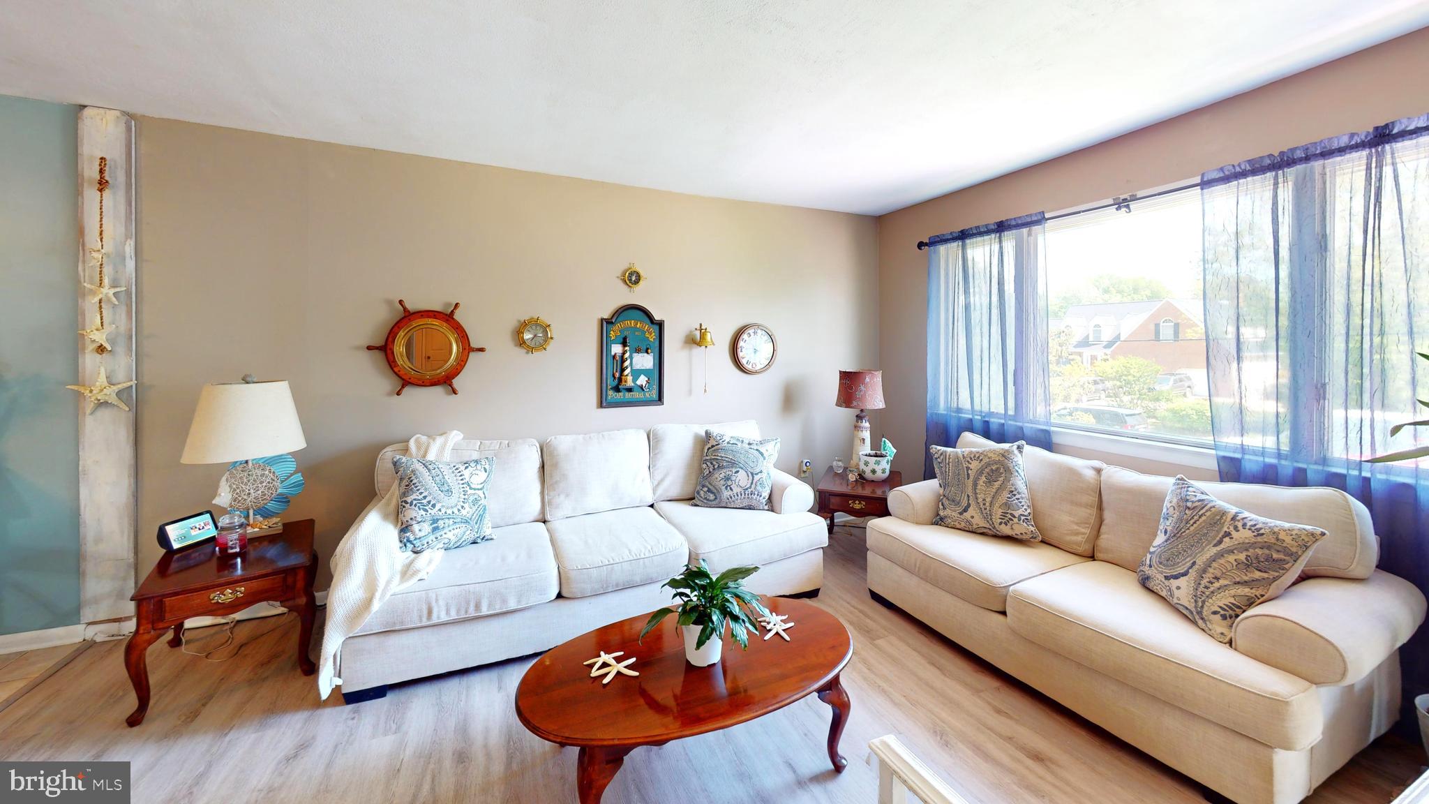 205 ANCHOR LANE