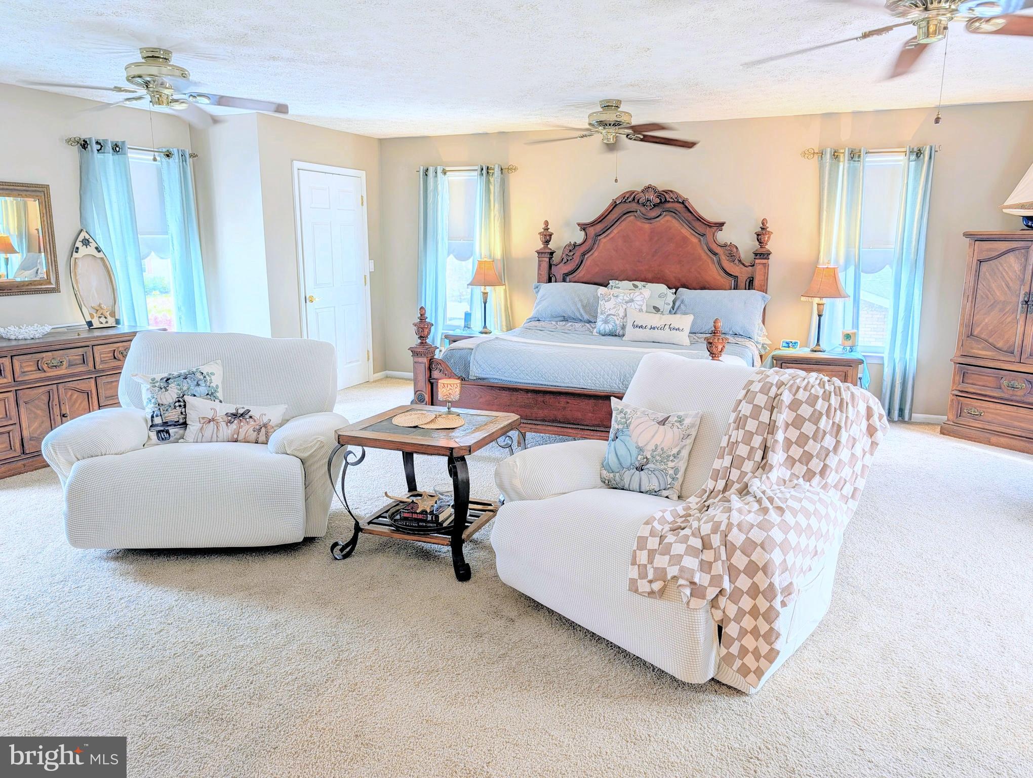 CASTLE MARINA - Residential