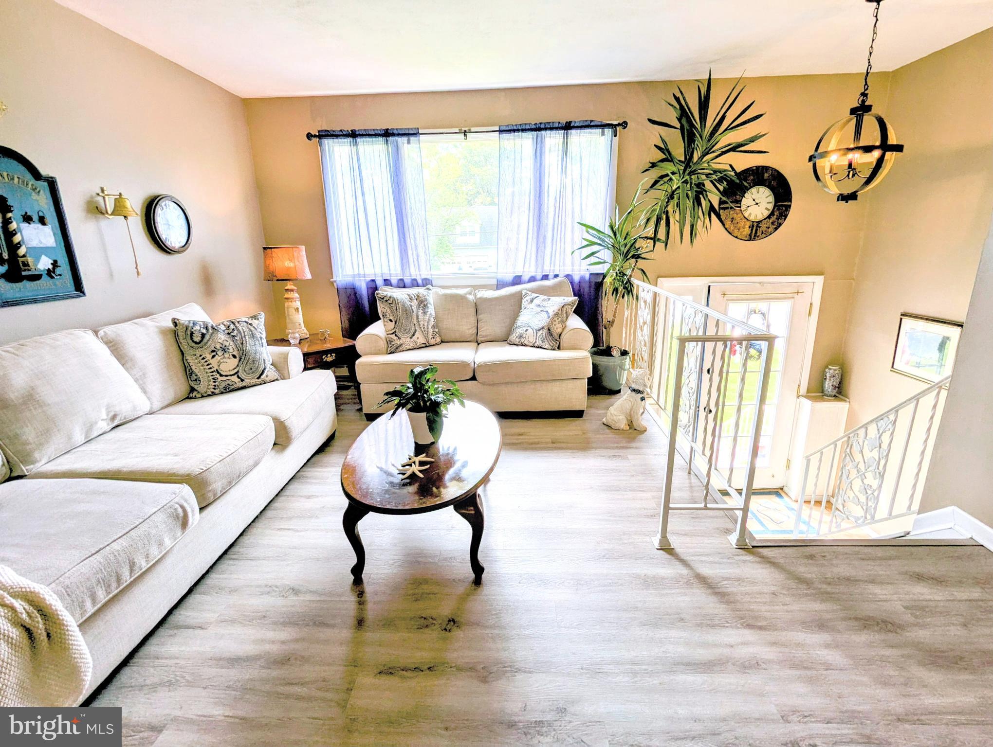 205 ANCHOR LANE