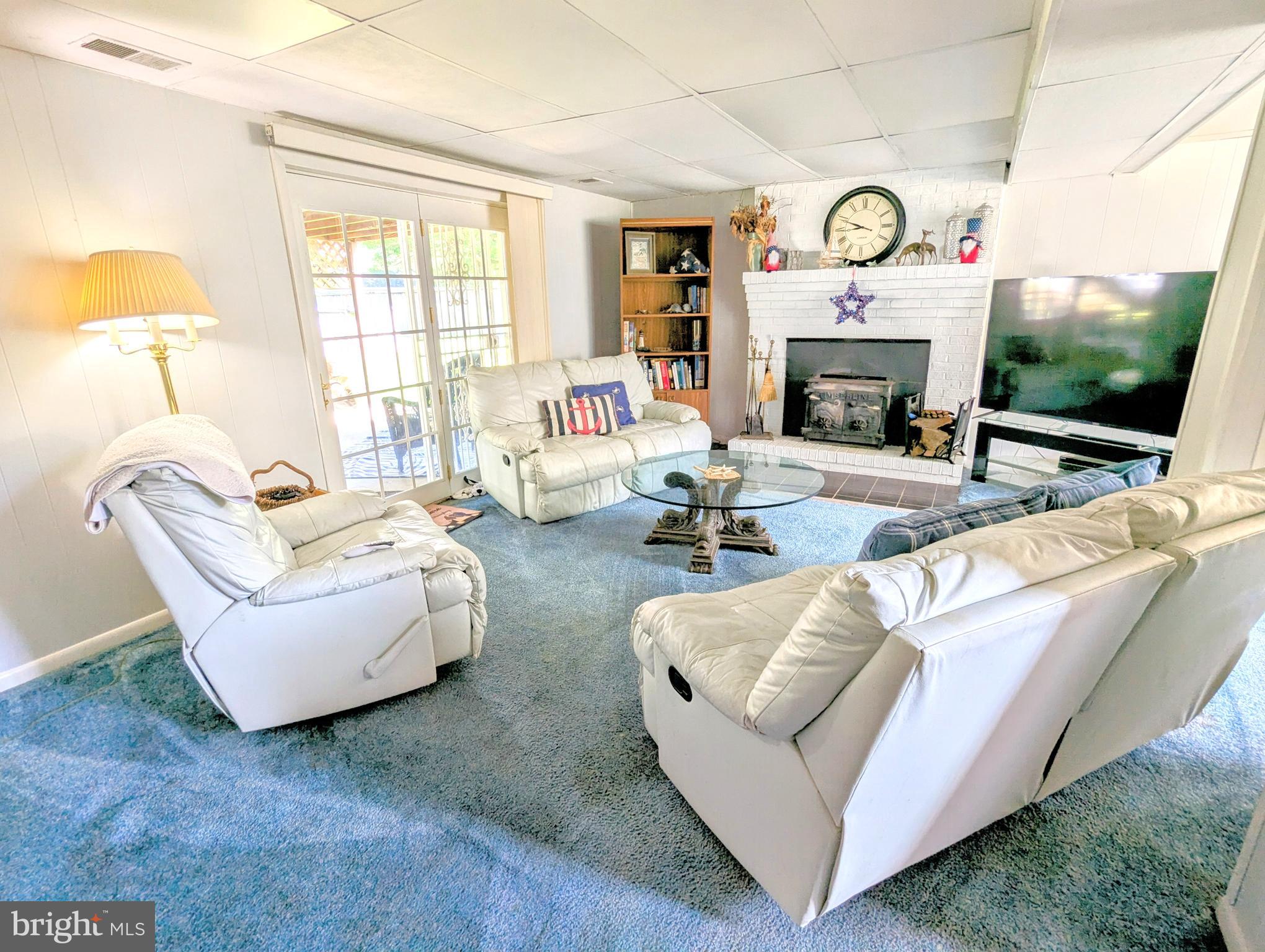 CASTLE MARINA - Residential