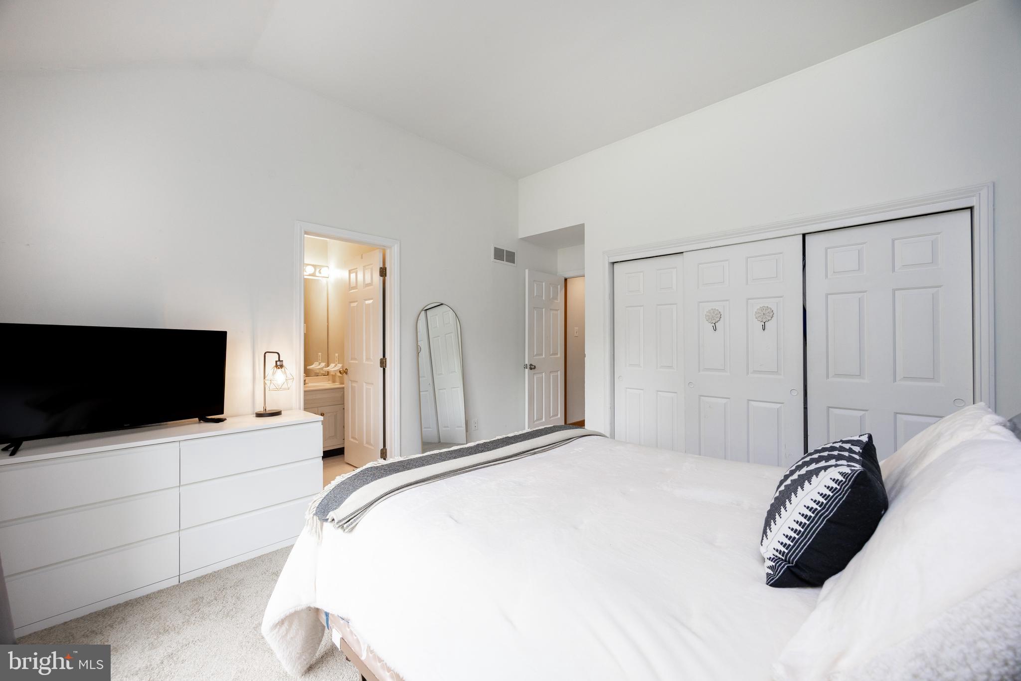 BRAMPTON CHASE - Residential