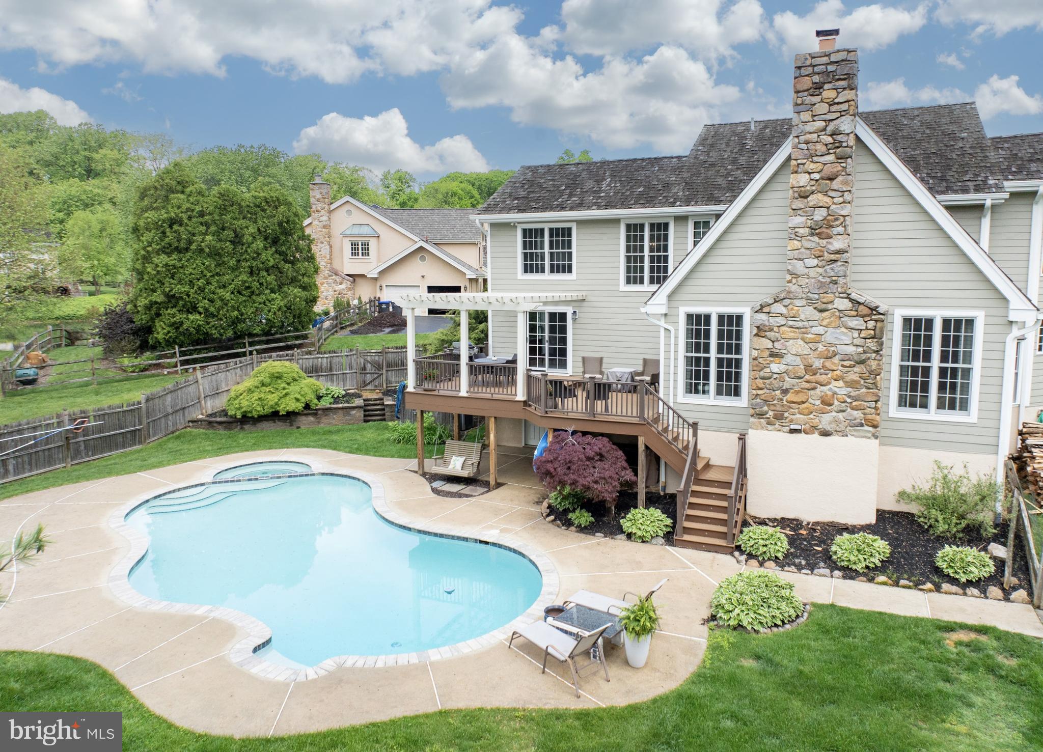 BRAMPTON CHASE - Residential