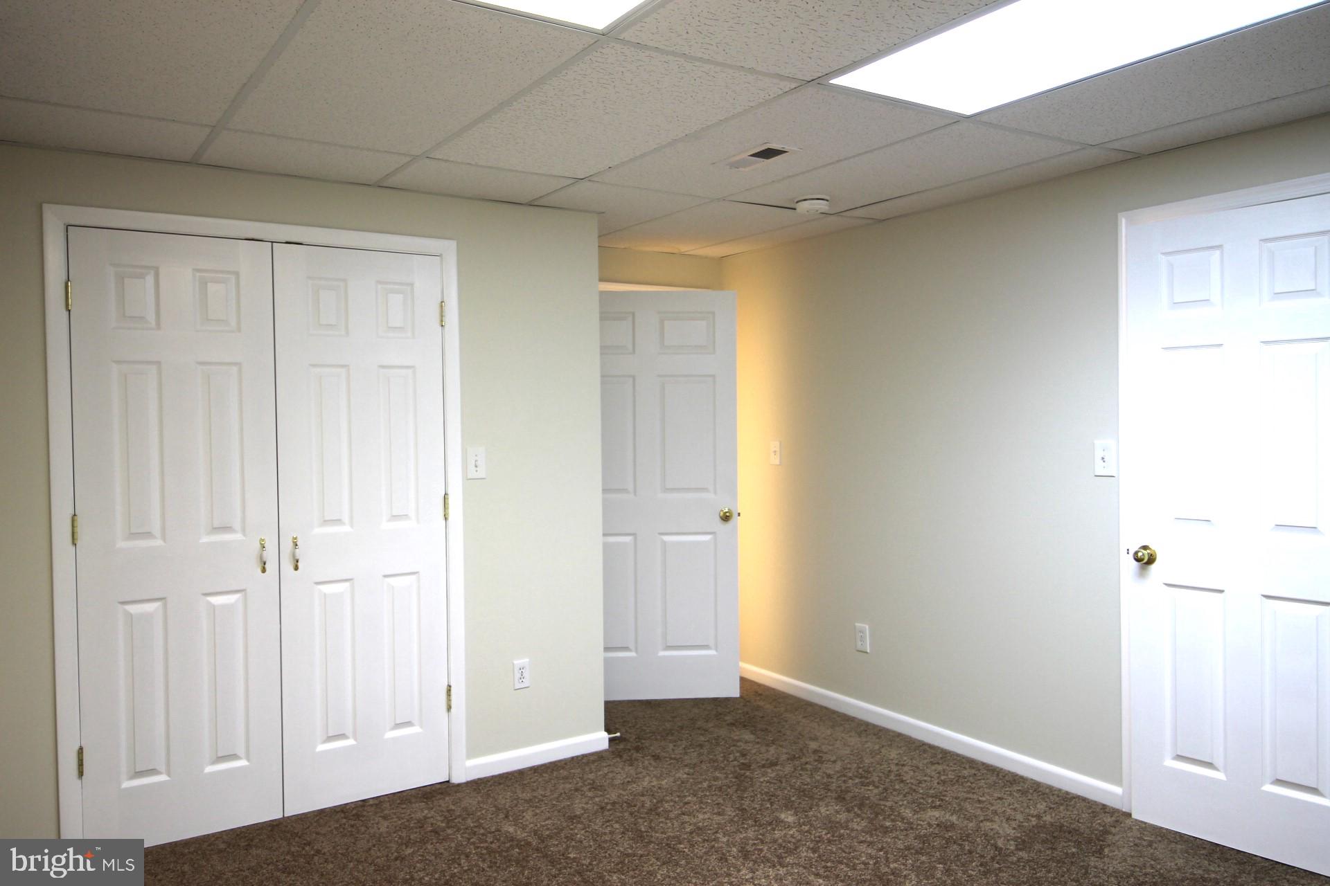 REGULARS - Residential Lease