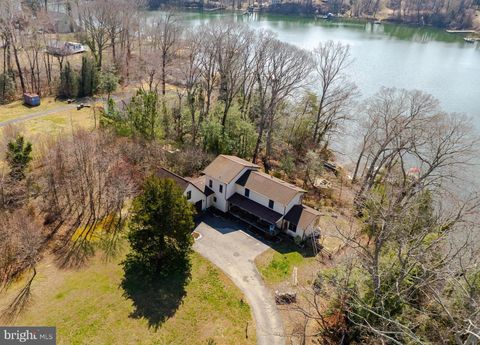 Photo of 44731 Smiths Nursery Road, HOLLYWOOD, MD 20636 (MLS # MDSM2029710)