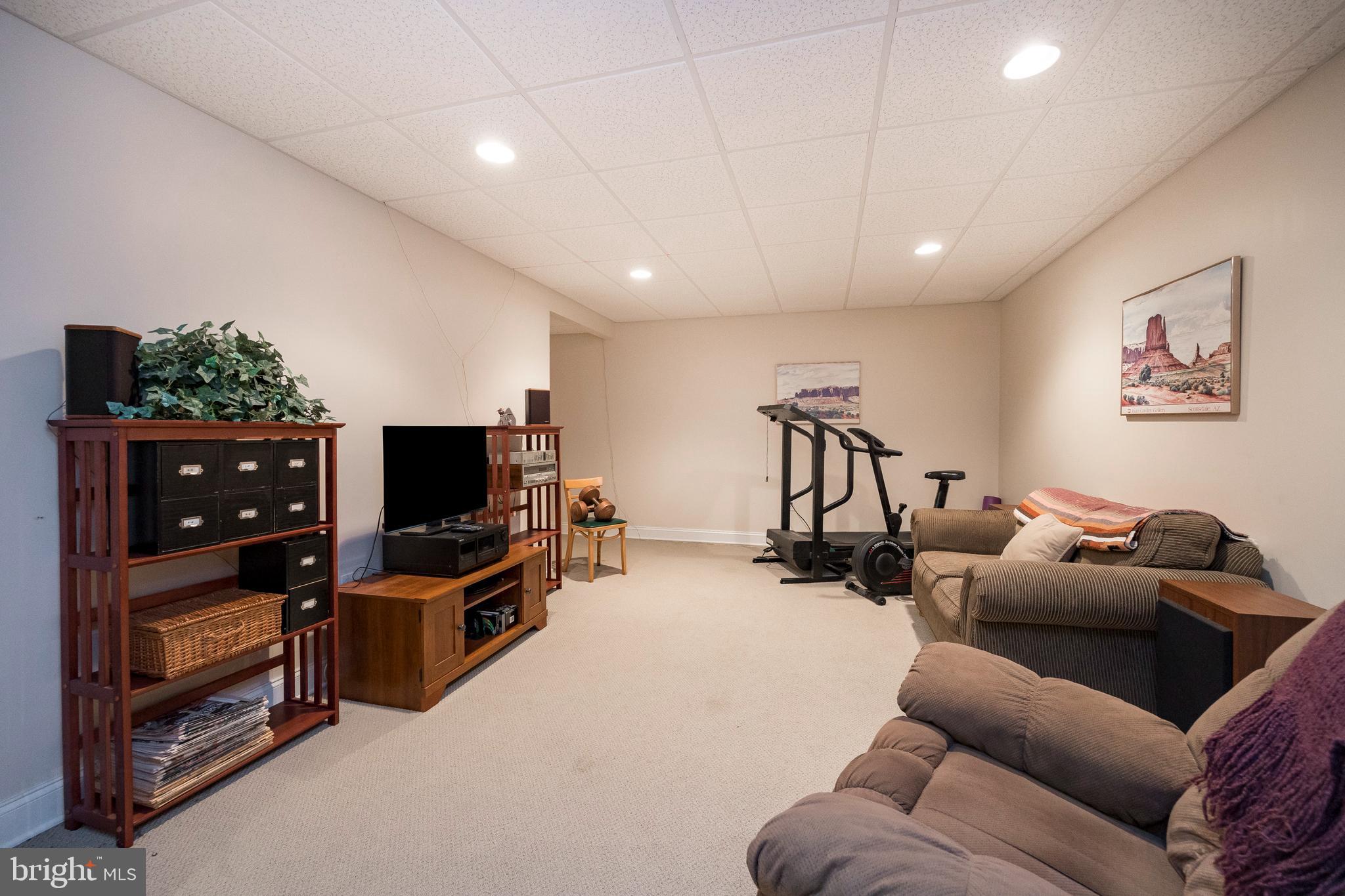 FOX TRAIL - Residential