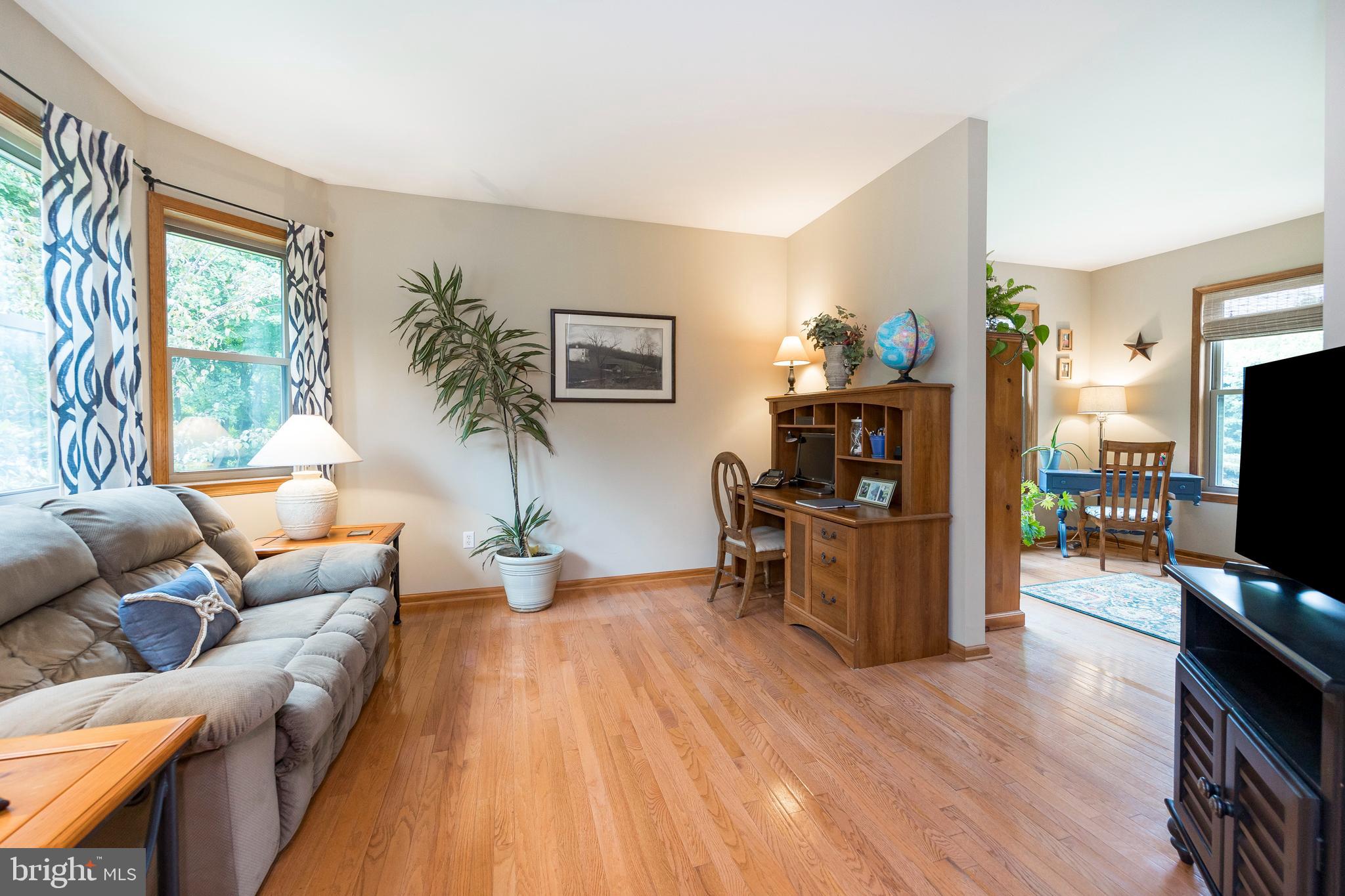 FOX TRAIL - Residential