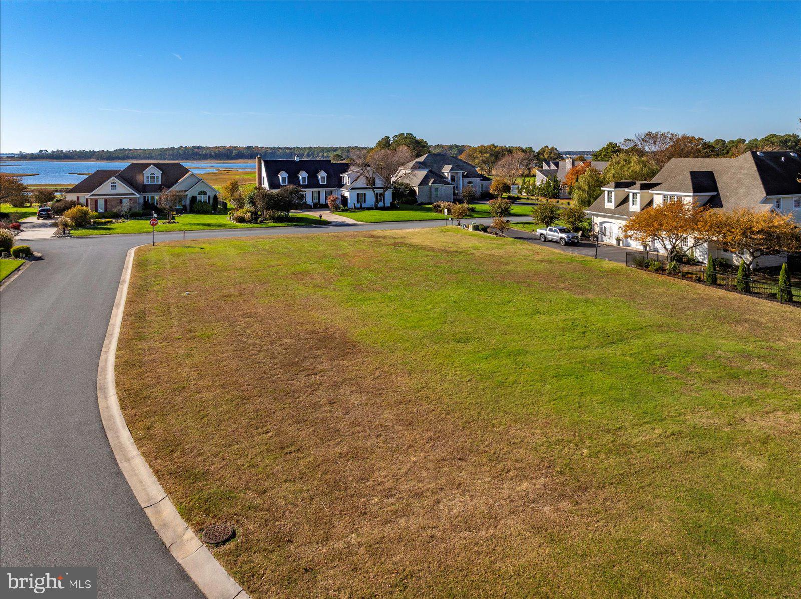 LIGHTHOUSE SOUND - Land