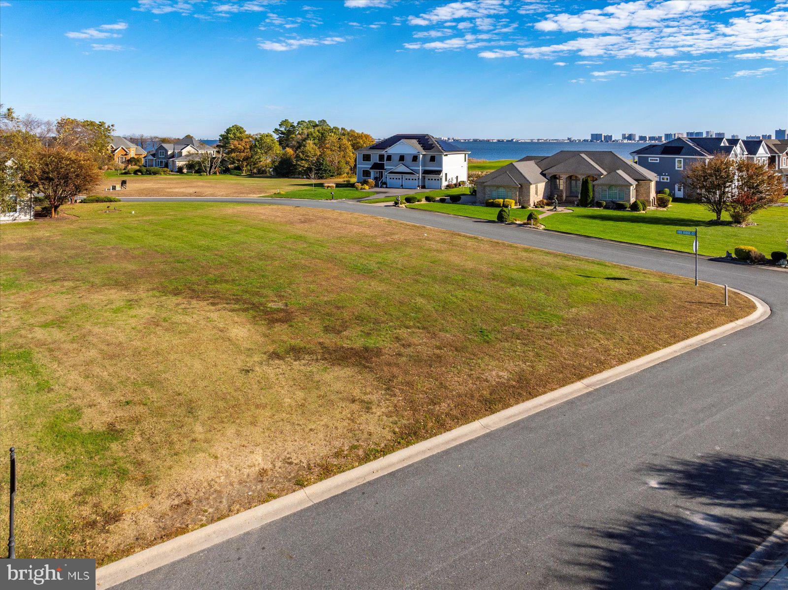 LIGHTHOUSE SOUND - Land