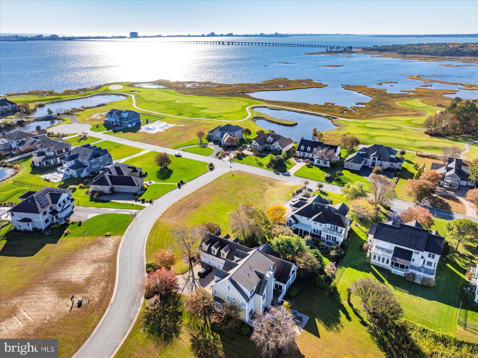 LIGHTHOUSE SOUND - Land