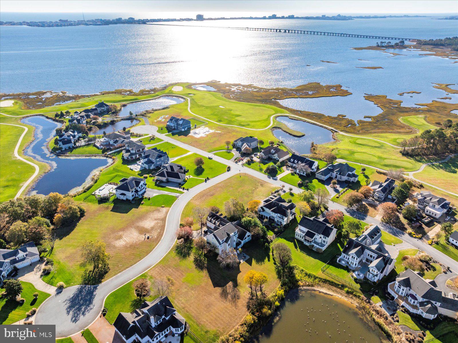 LIGHTHOUSE SOUND - Land