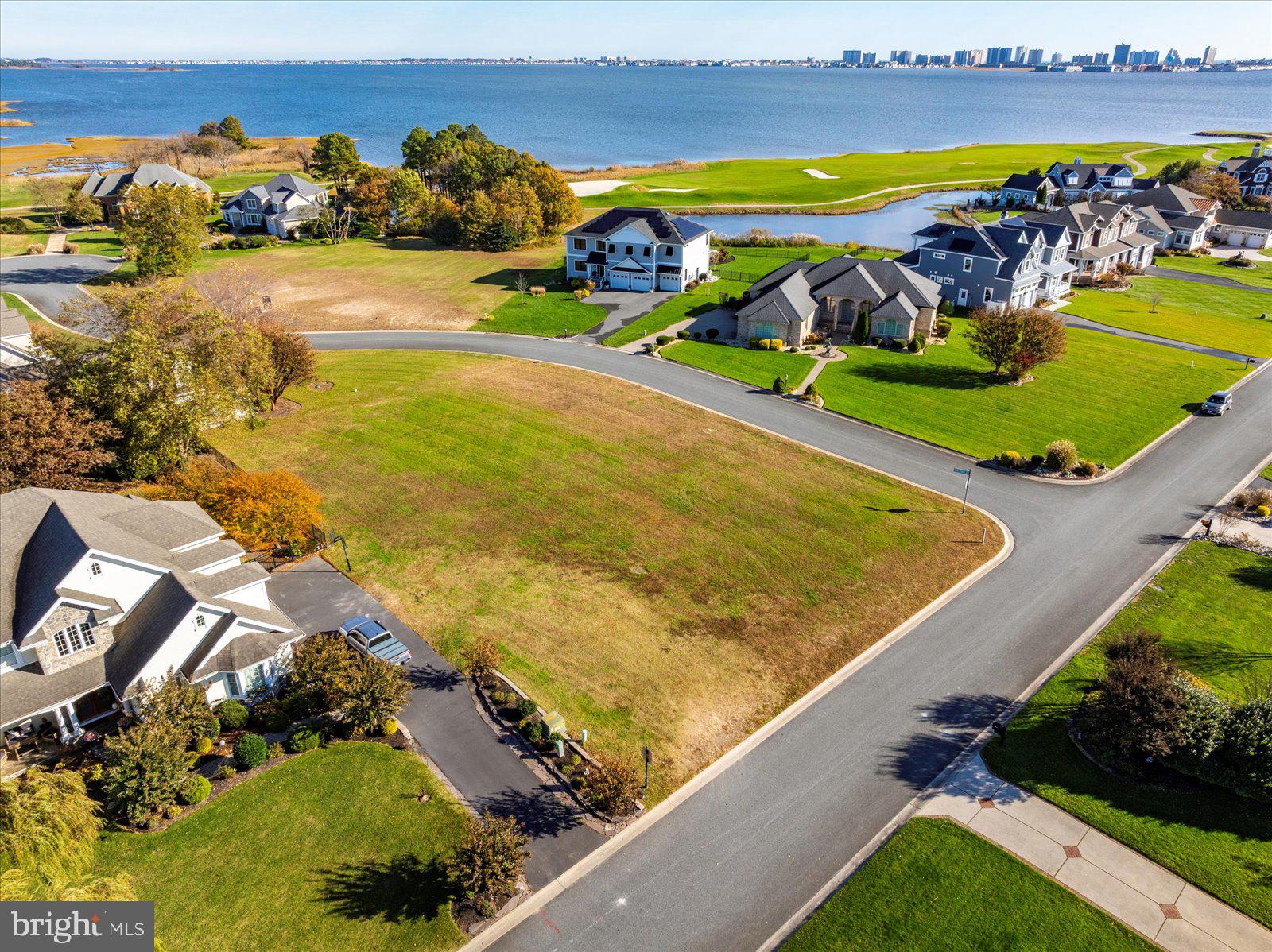 LIGHTHOUSE SOUND - Land