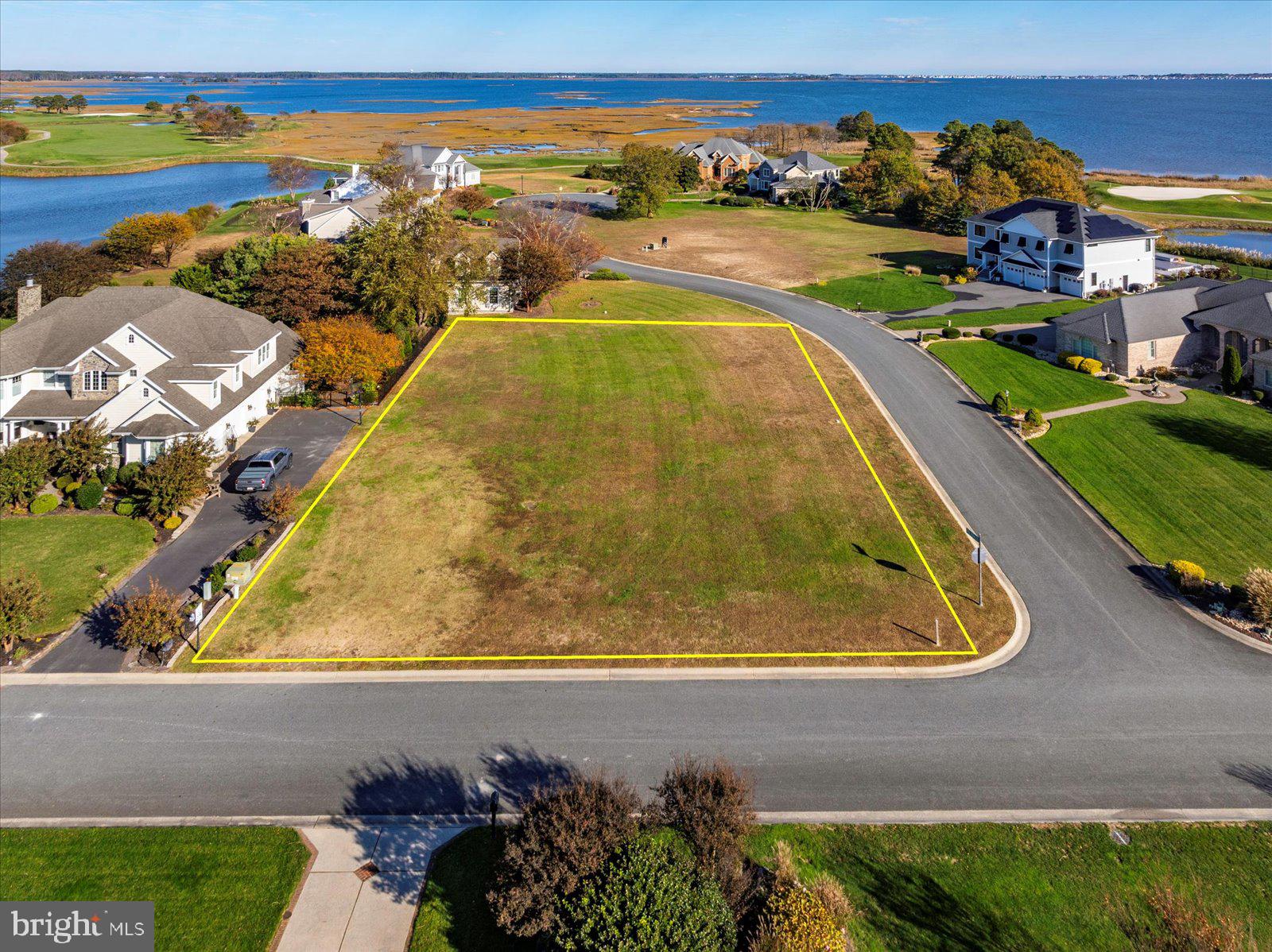 LIGHTHOUSE SOUND - Land