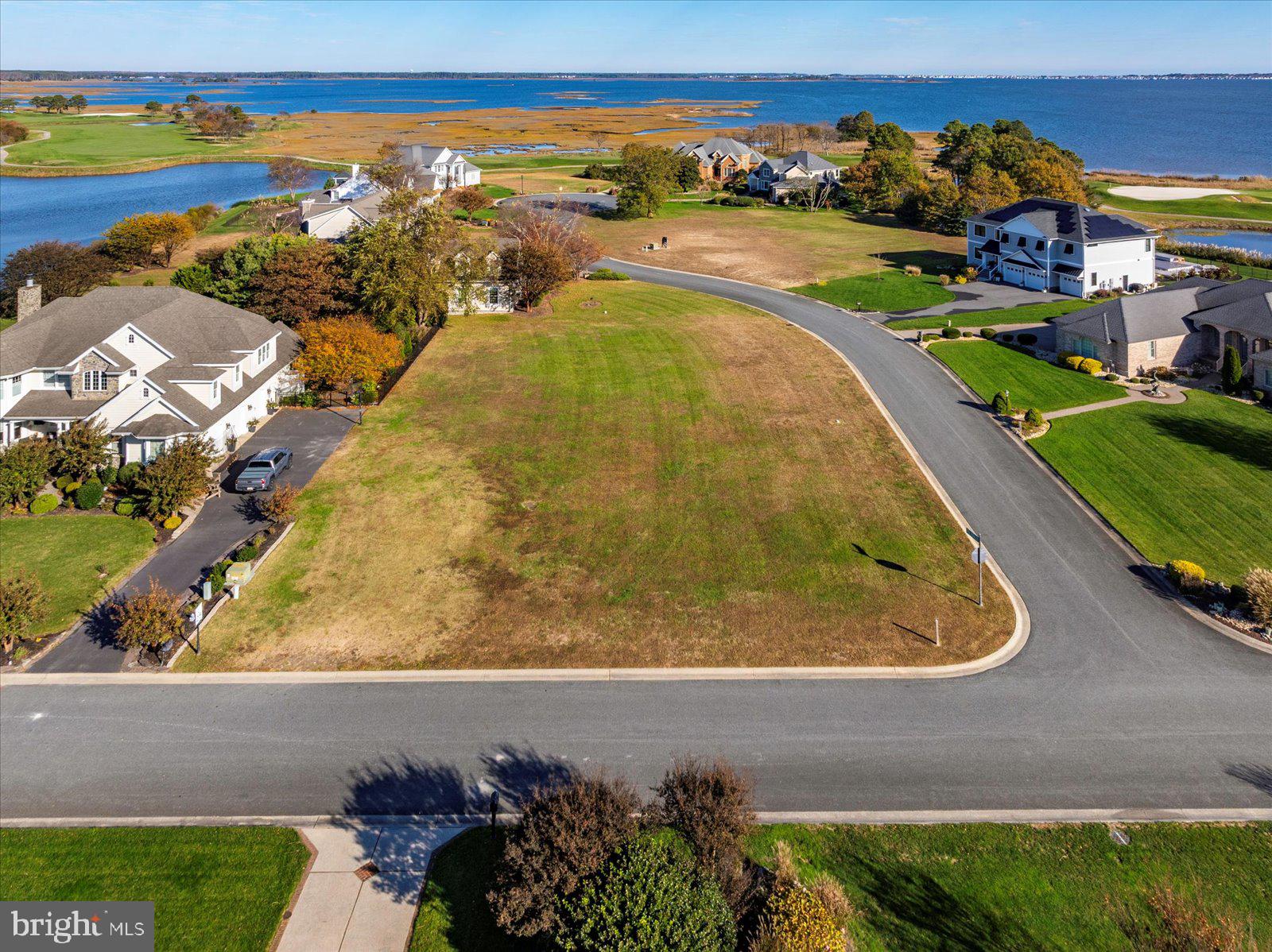 LIGHTHOUSE SOUND - Land