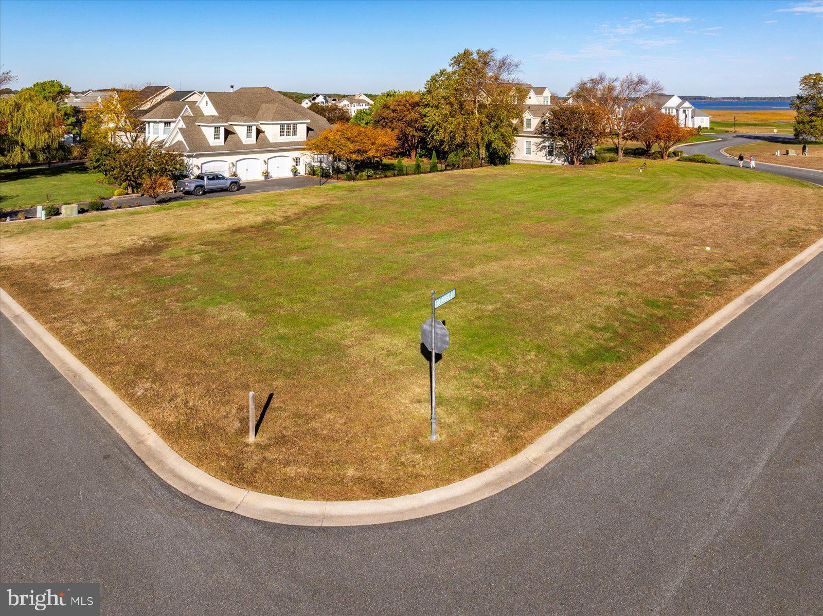 LIGHTHOUSE SOUND - Land