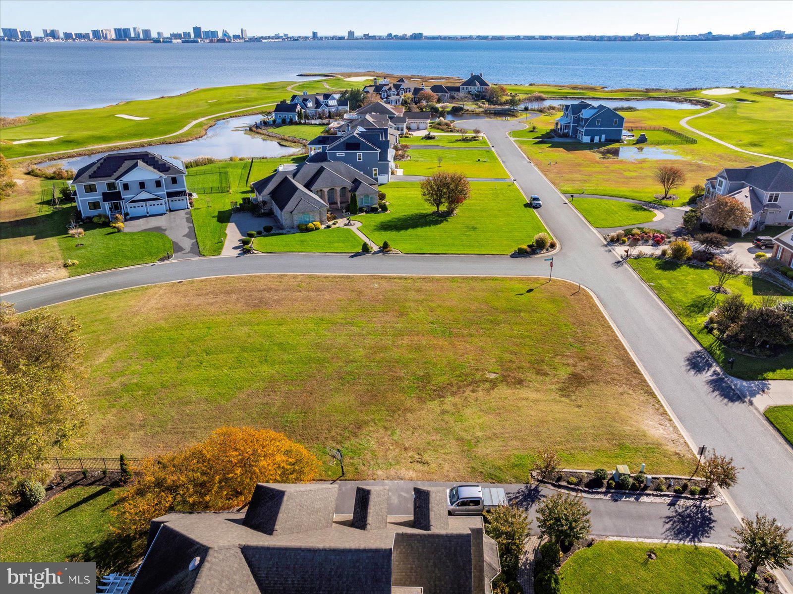 LIGHTHOUSE SOUND - Land