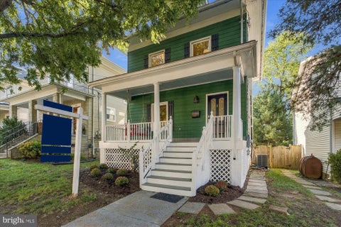 Photo of 117 Clifford Avenue, ALEXANDRIA, VA 22305 (MLS # VAAX2067174)