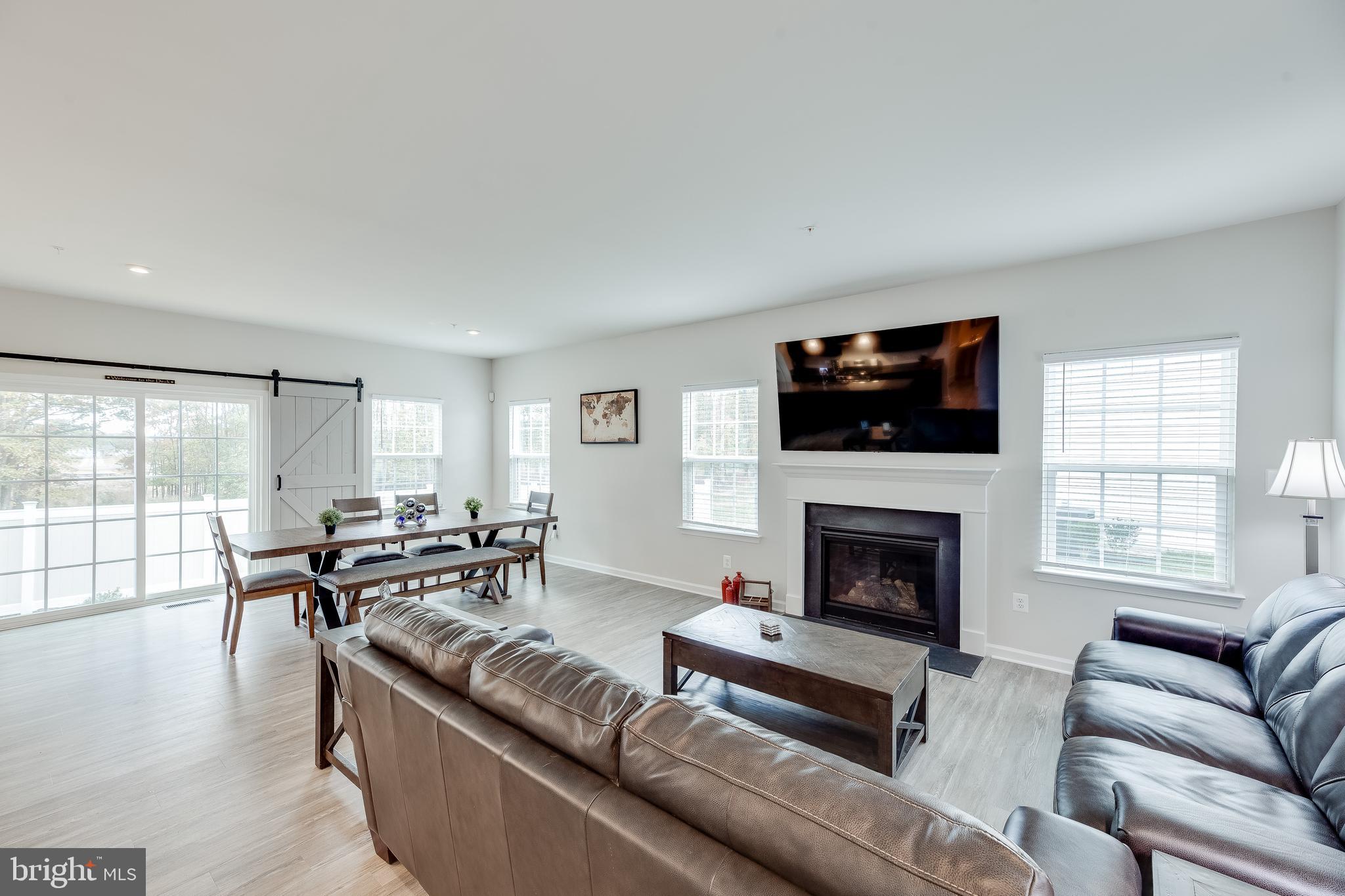 HIGHGROVE - Residential