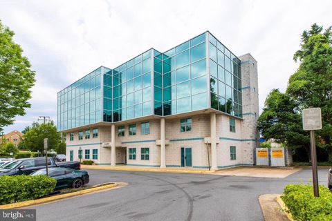 Photo of 4600 John Marr Dr #302, ANNANDALE, VA 22003 (MLS # VAFX2307530)