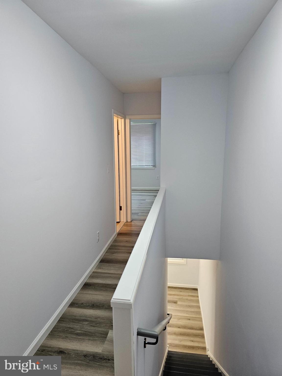 LAWNCREST - Residential