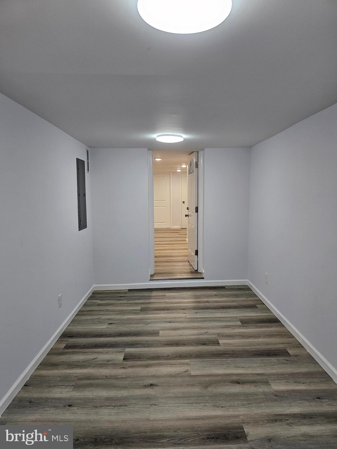 LAWNCREST - Residential