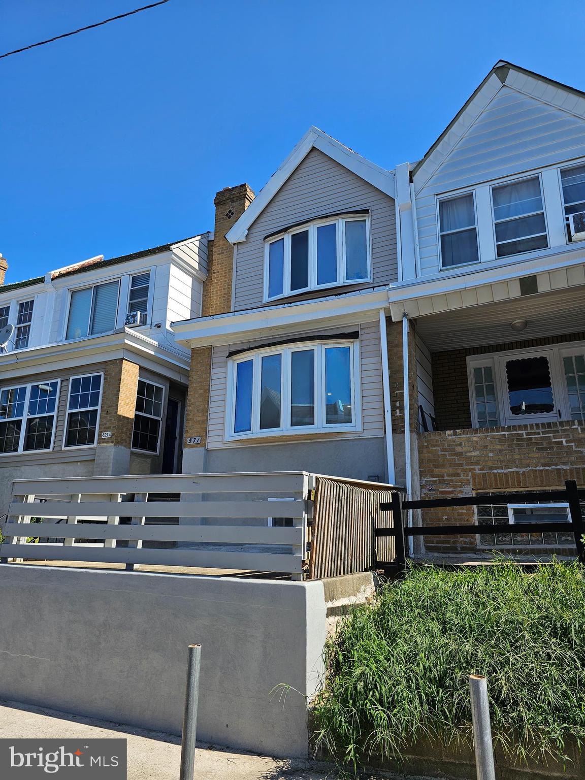 LAWNCREST - Residential