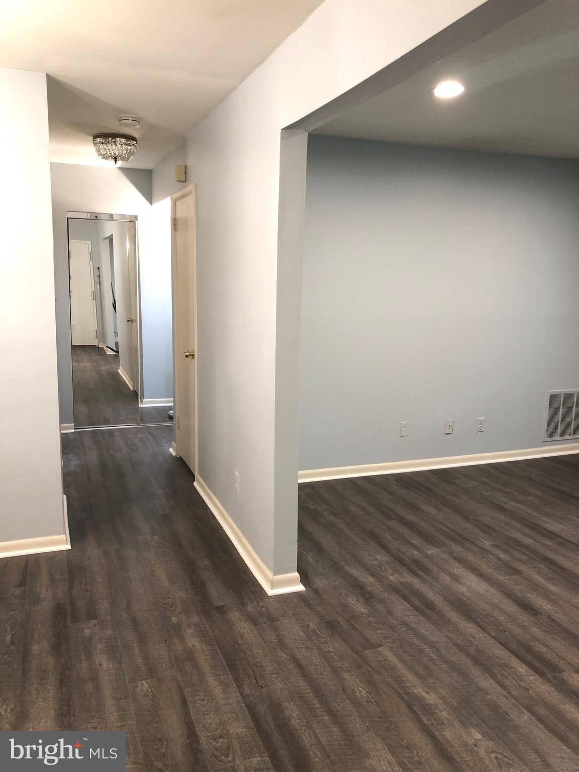 VANTAGE HILL - Residential