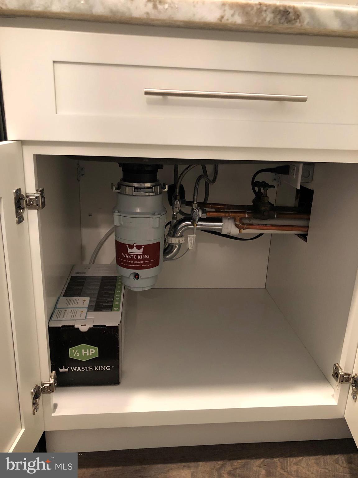 VANTAGE HILL - Residential