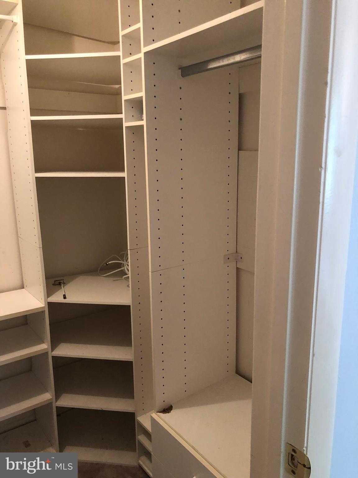 VANTAGE HILL - Residential