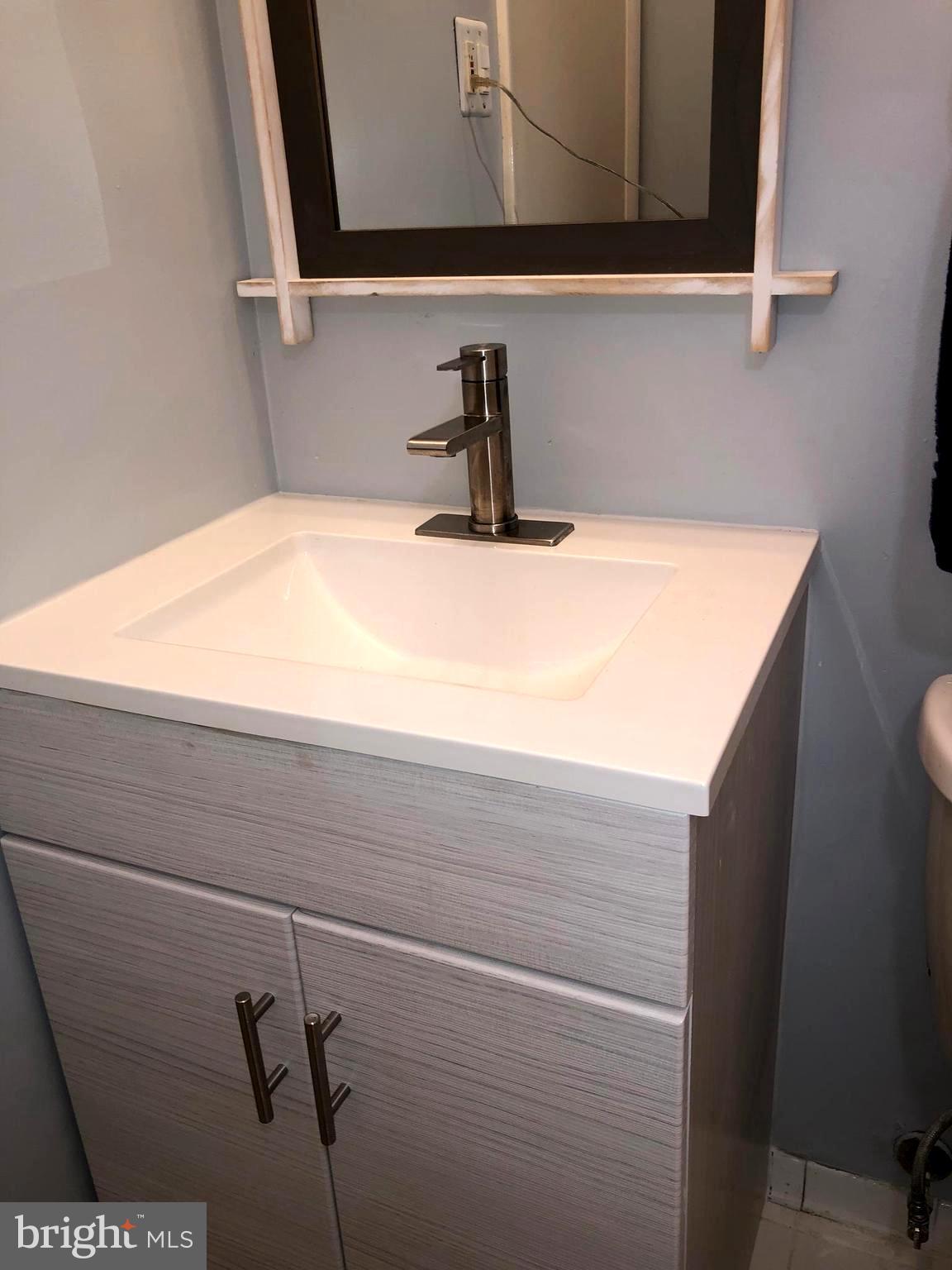 VANTAGE HILL - Residential