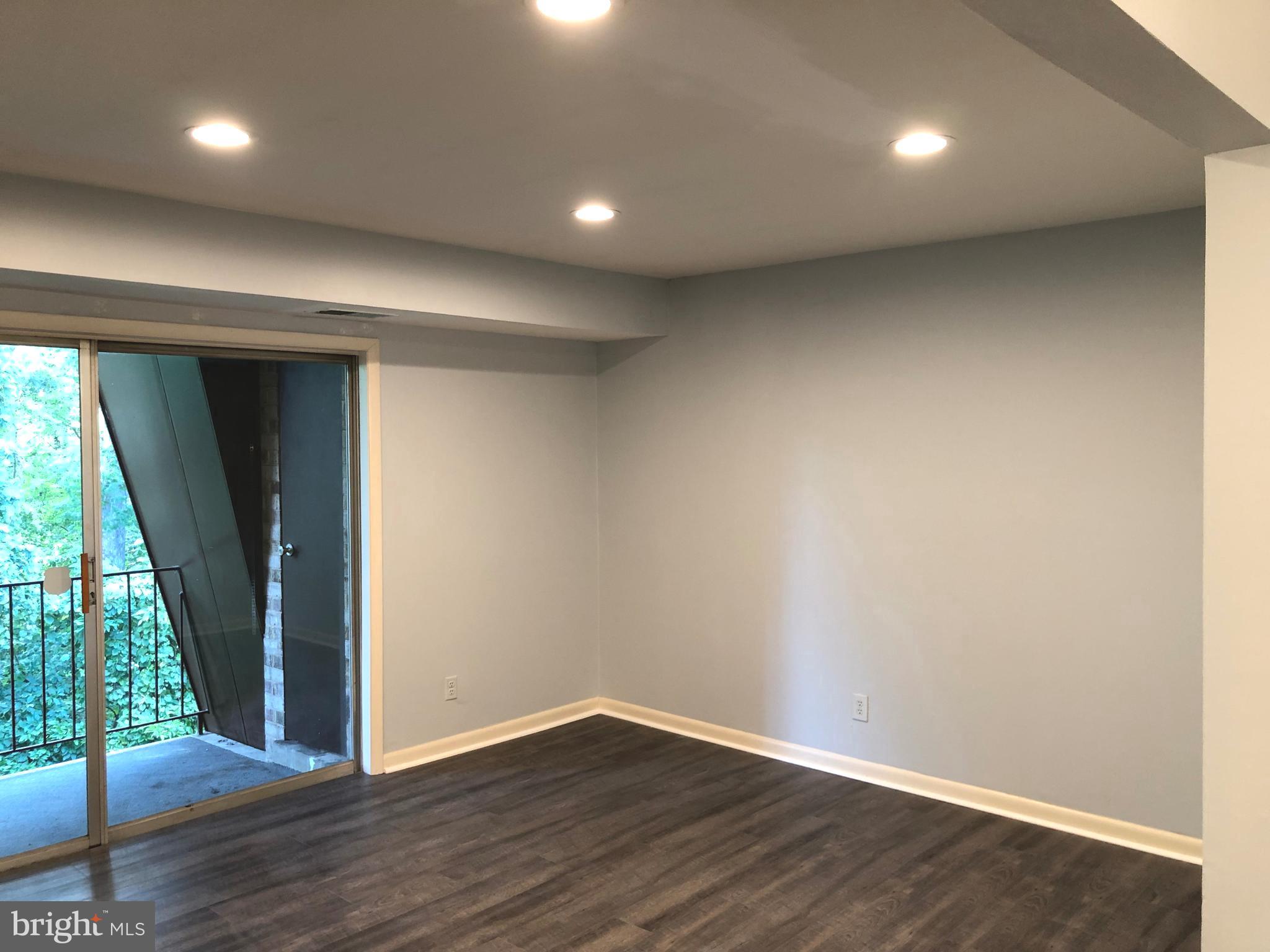 VANTAGE HILL - Residential