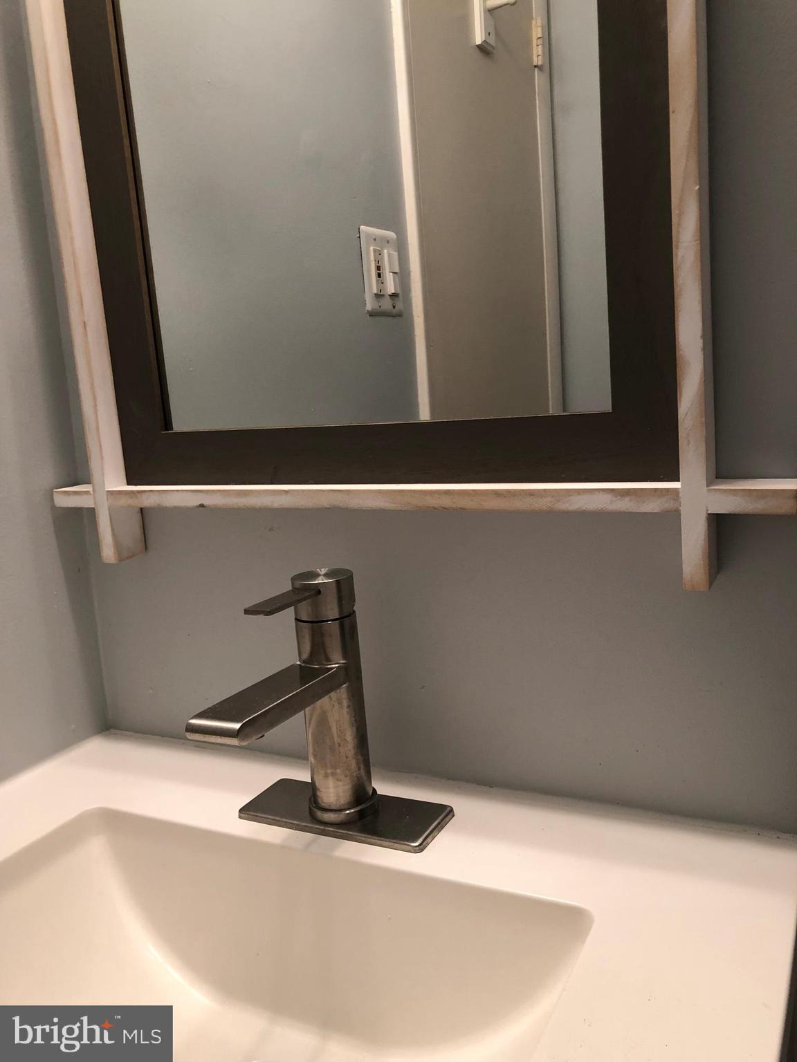 VANTAGE HILL - Residential